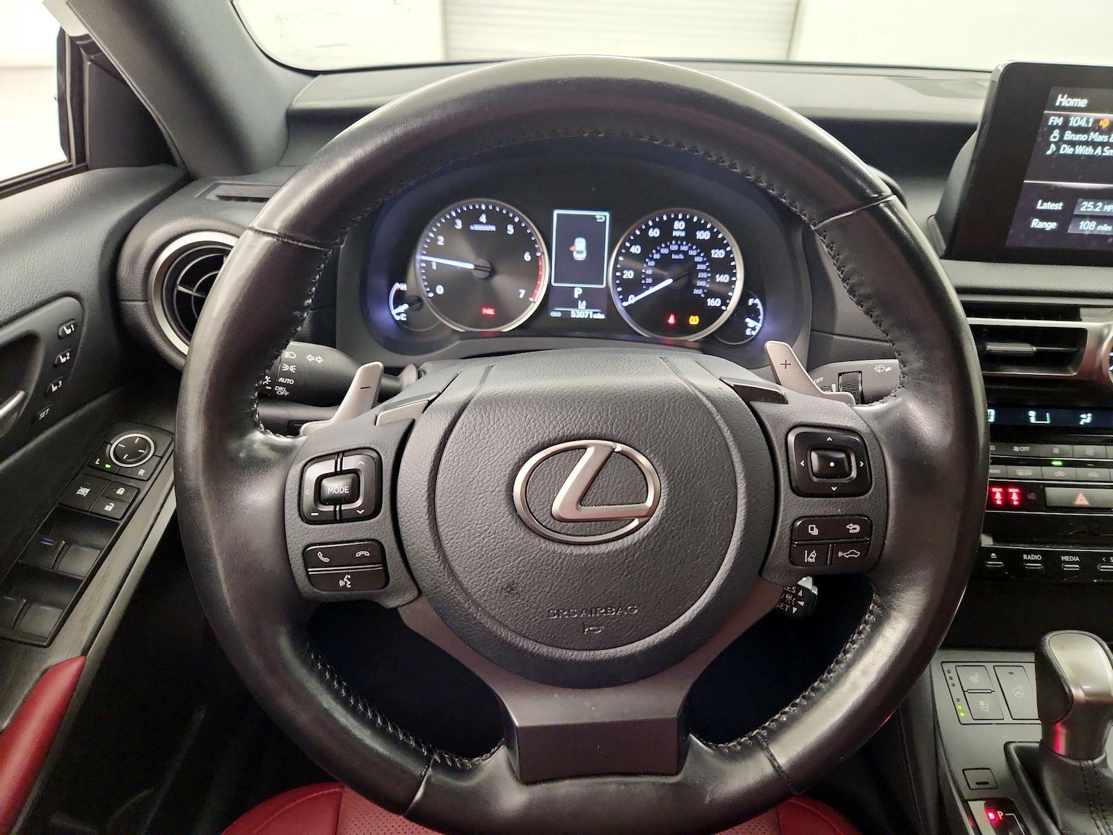 2022 Lexus IS 300 - Photo 11