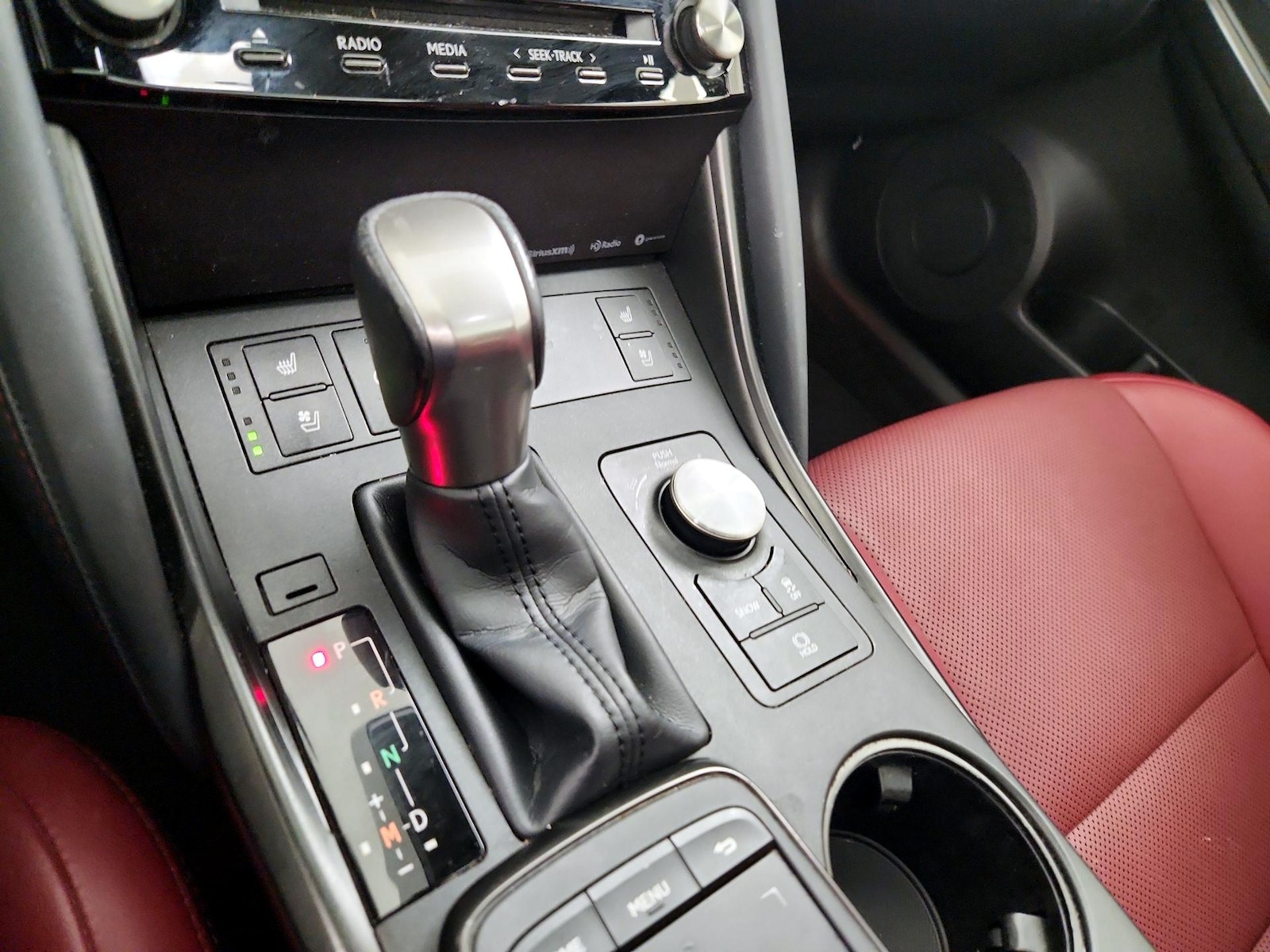 2022 Lexus IS 300 - Photo 18