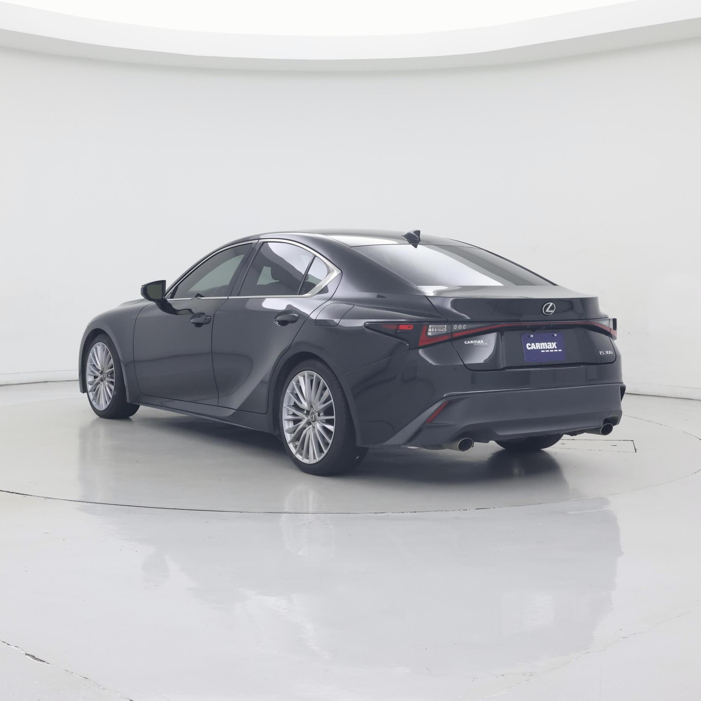 Thumbnail: 2022 Lexus IS - 2