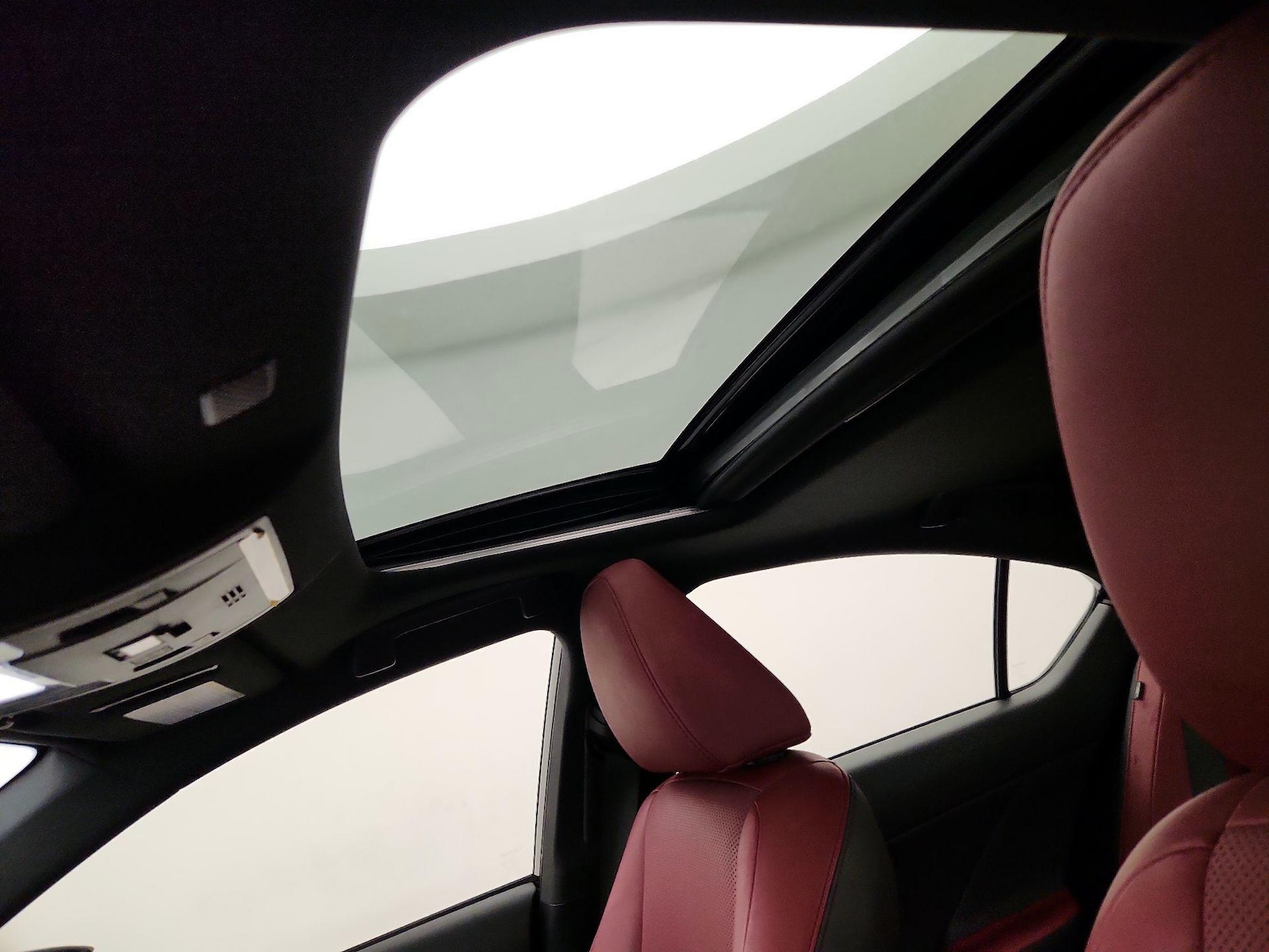 2022 Lexus IS 300 - Photo 20