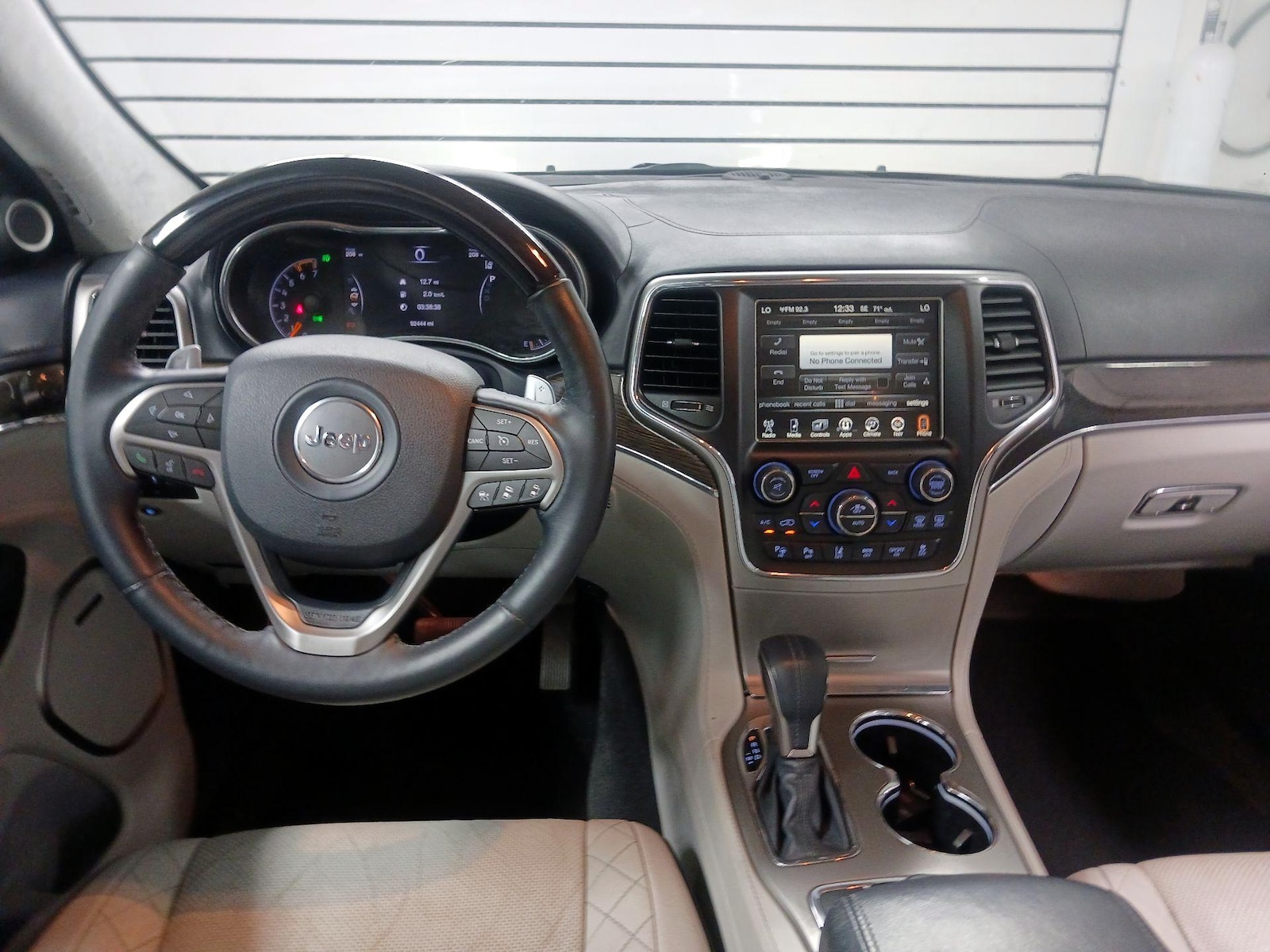 2017 Jeep Grand Cherokee Summit - Photo 10