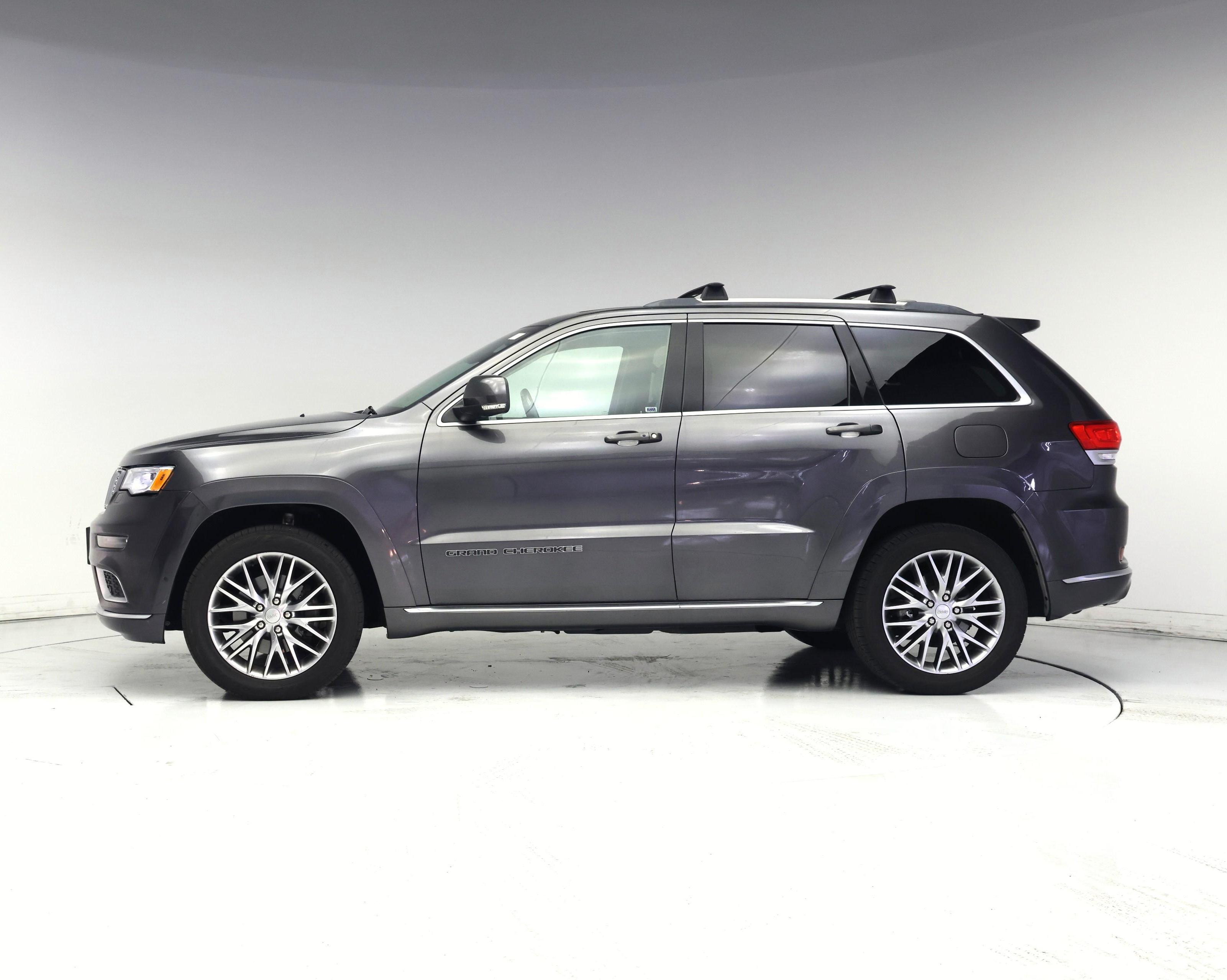 Thumbnail: 2017 Jeep Grand Cherokee - 3