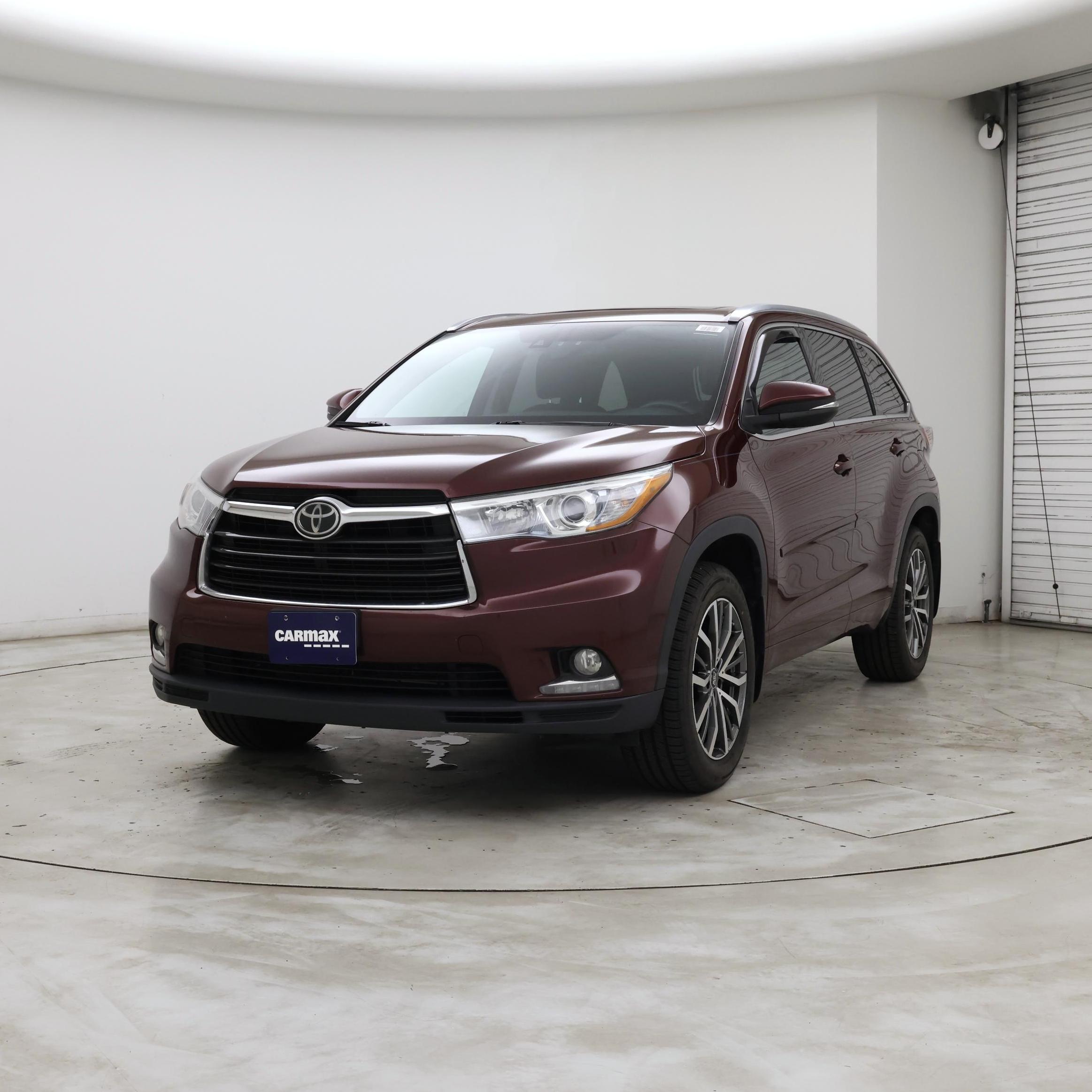 Thumbnail: 2015 Toyota Highlander - 4