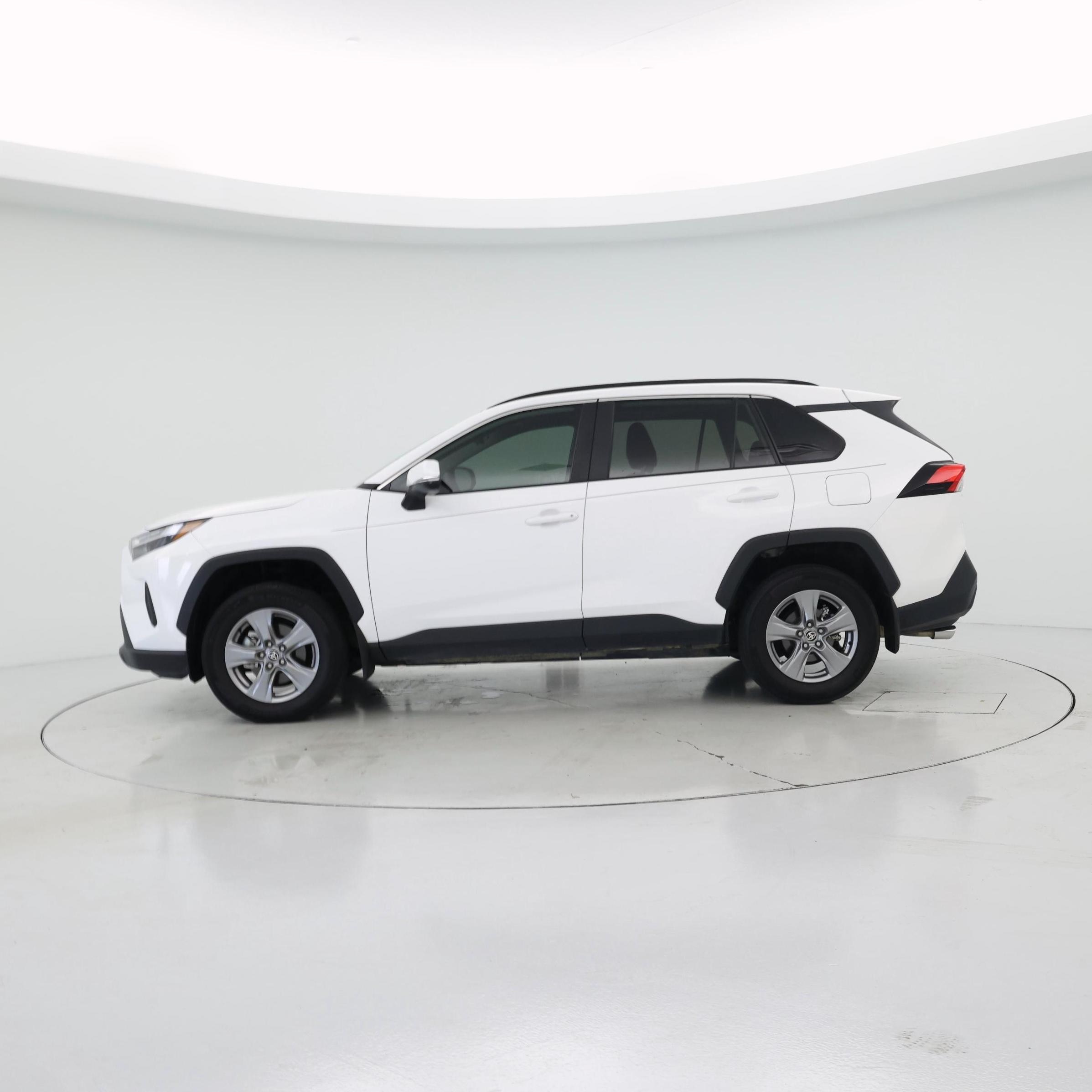 Thumbnail: 2025 Toyota RAV4 - 3