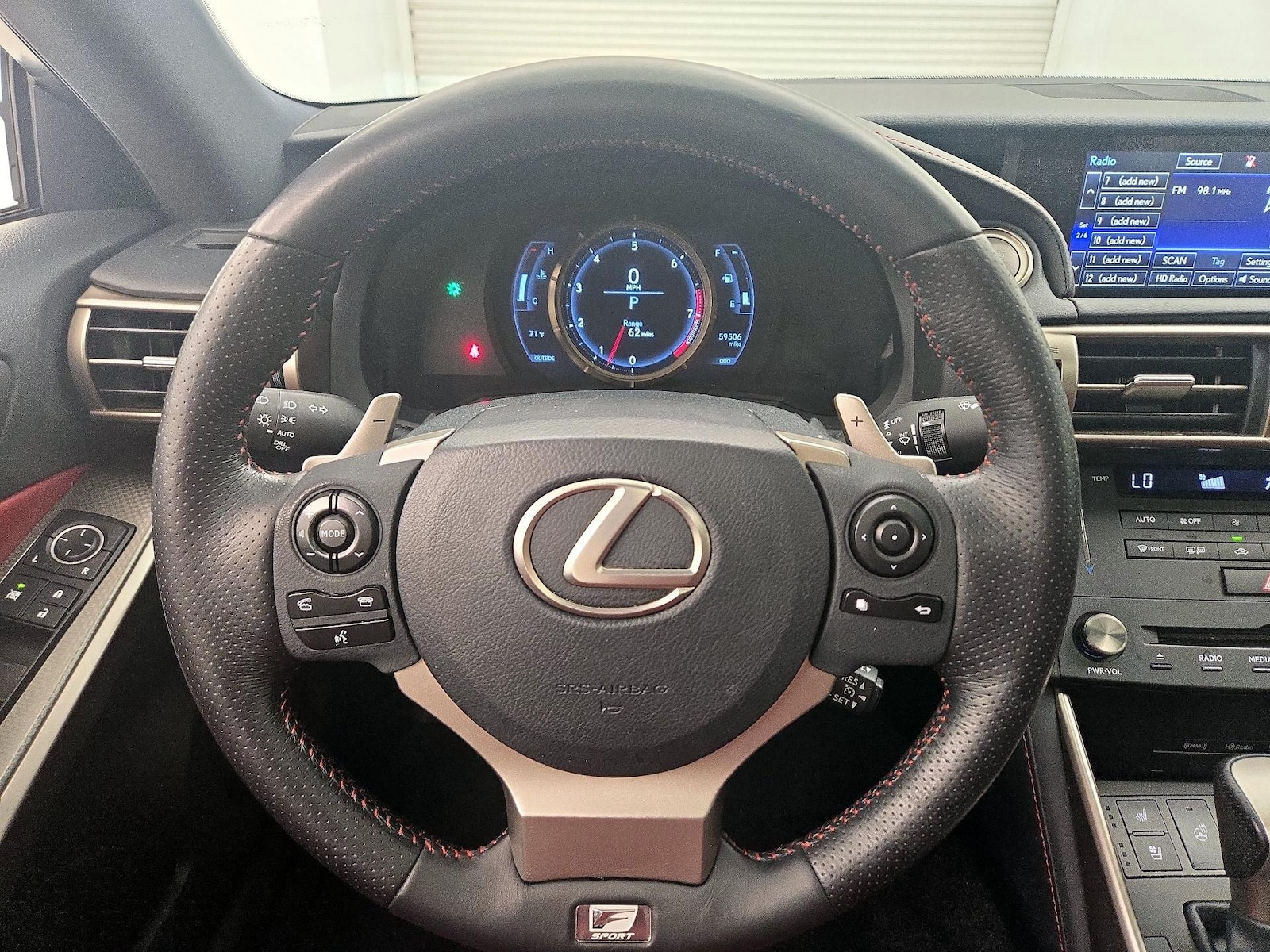 2016 Lexus IS 300 - Photo 11