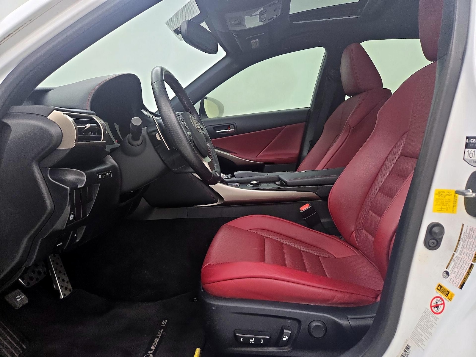 2016 Lexus IS 300 - Photo 12