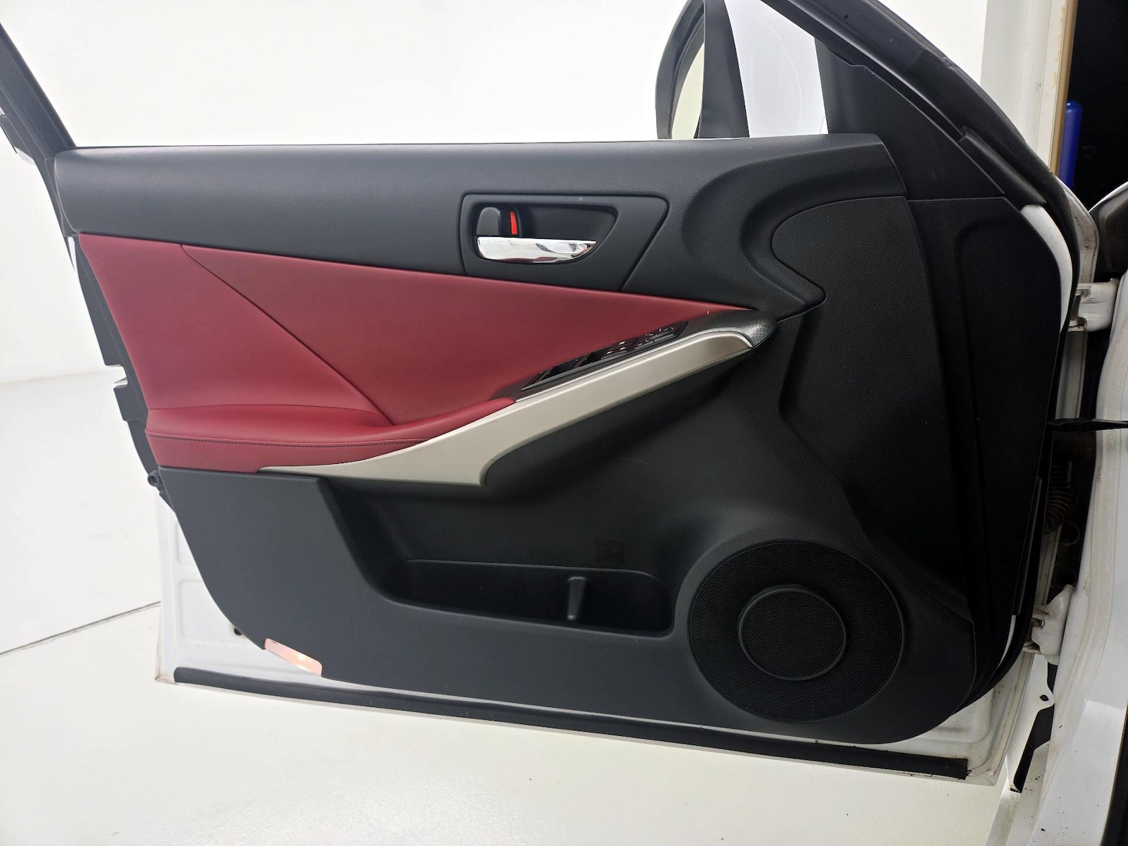 2016 Lexus IS 300 - Photo 13