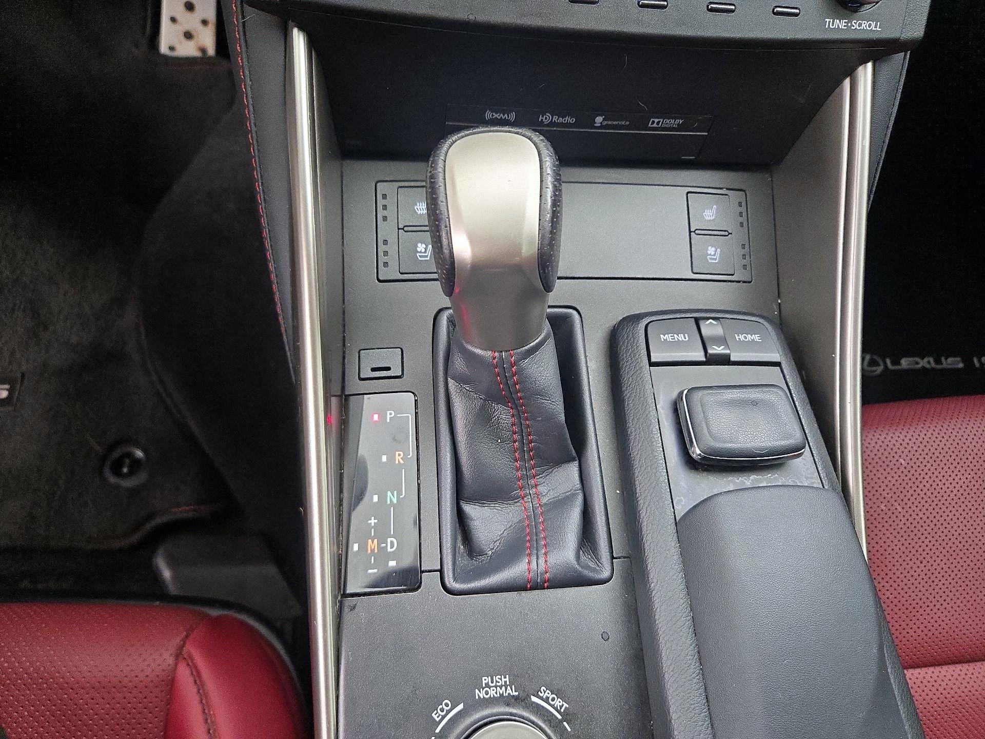 Thumbnail: 2016 Lexus IS - 17