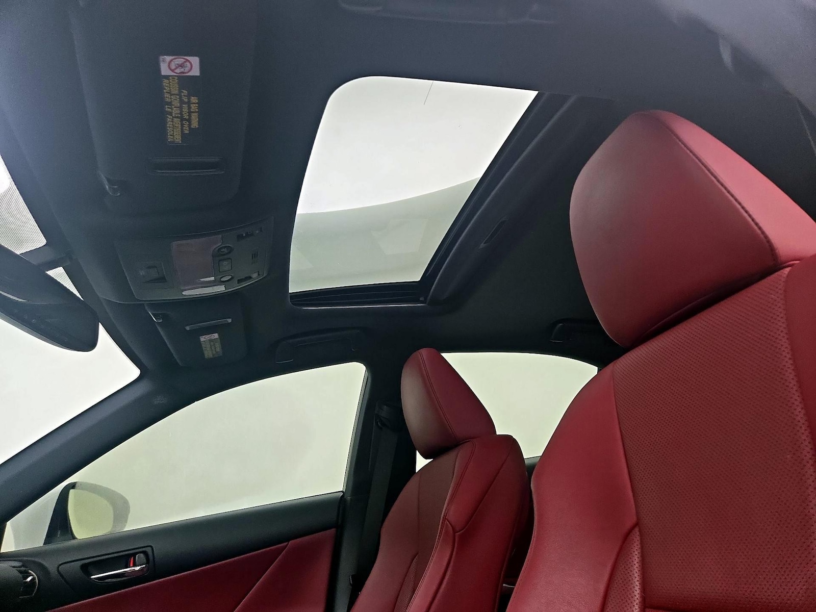 2016 Lexus IS 300 - Photo 20