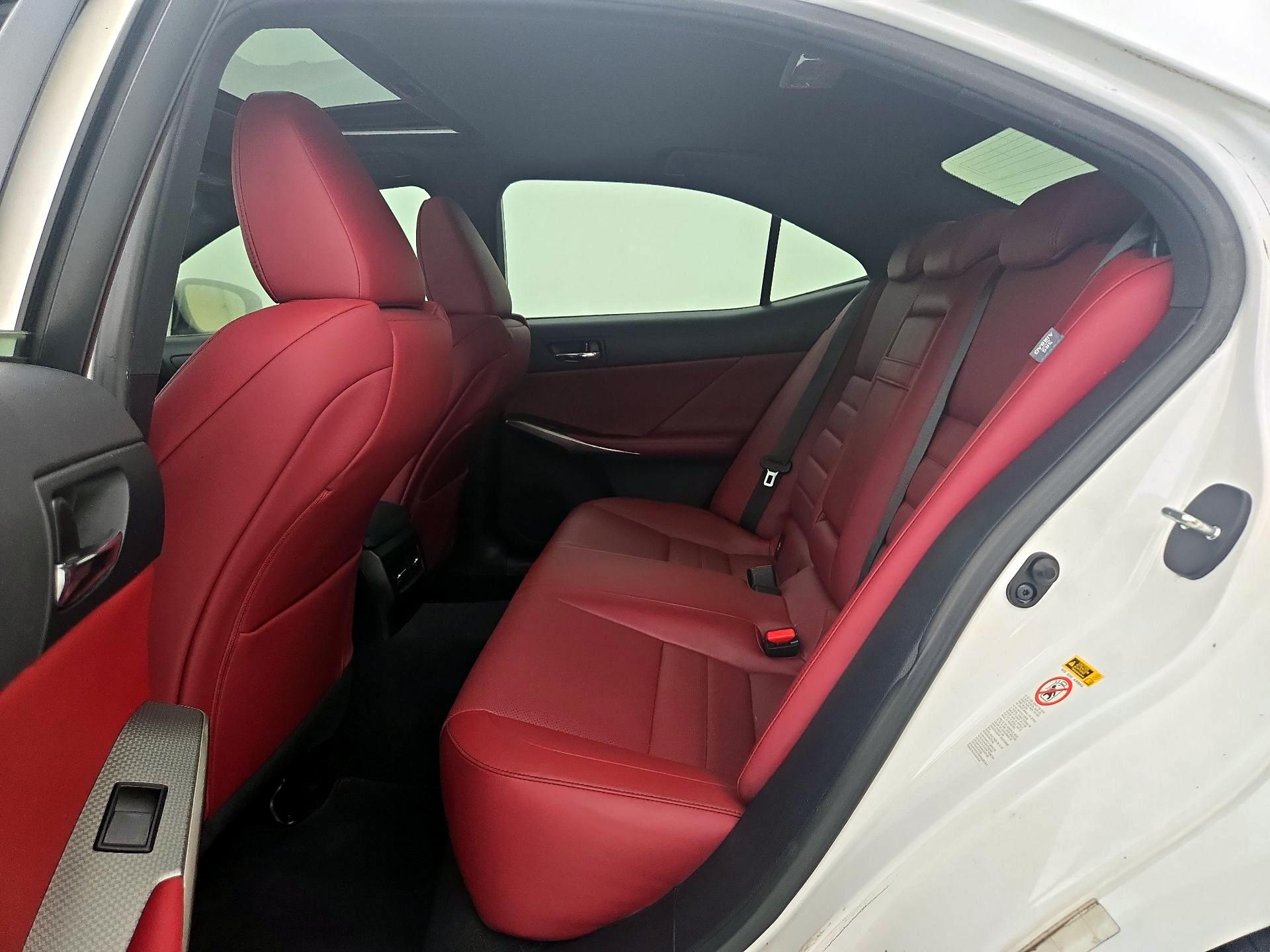Thumbnail: 2016 Lexus IS - 20