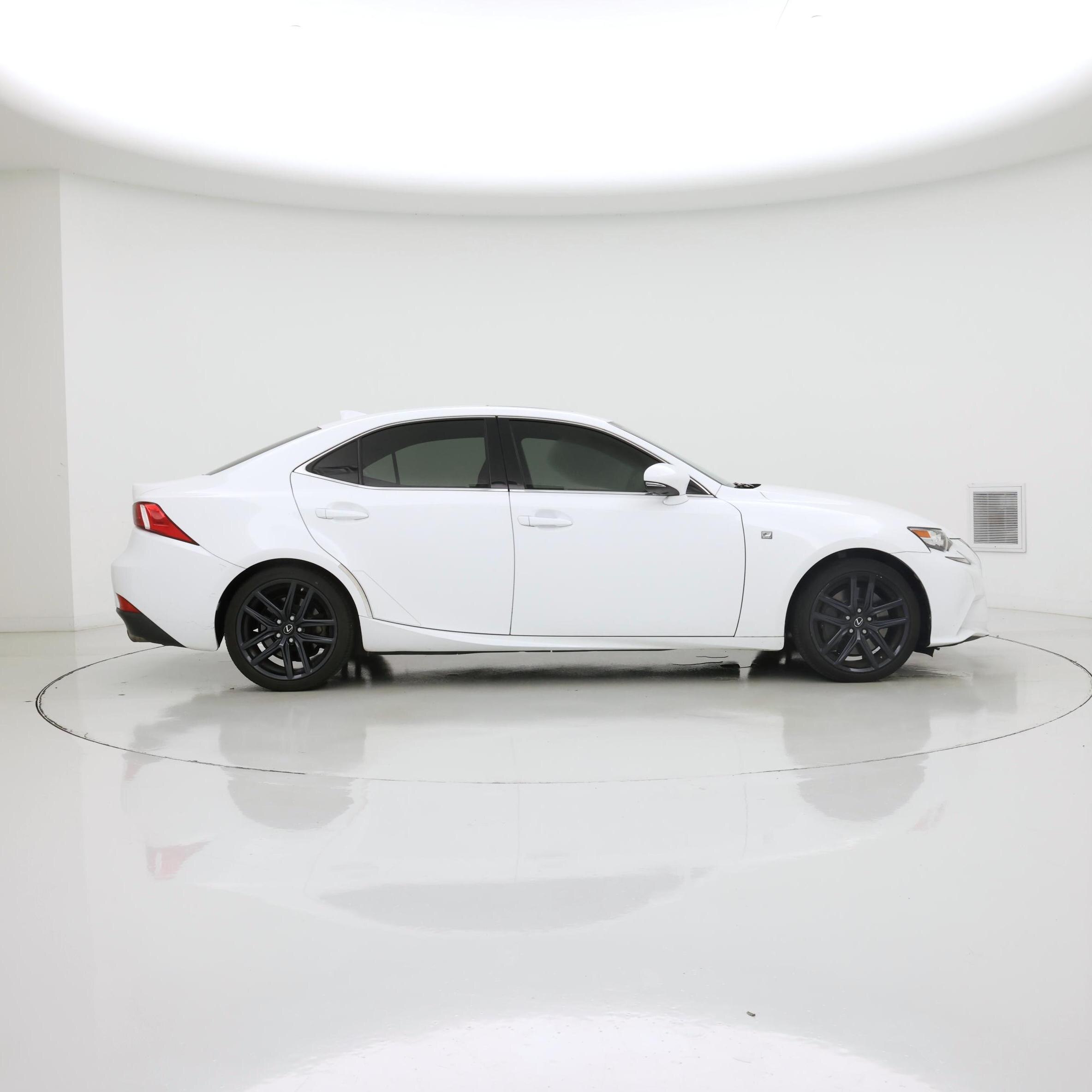 Thumbnail: 2016 Lexus IS - 7