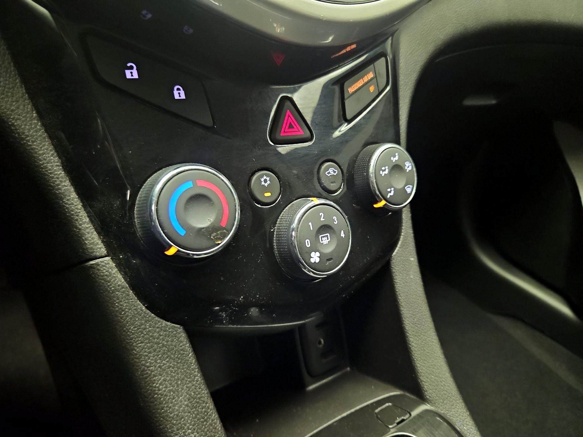 Thumbnail: 2017 Chevrolet Sonic - 16