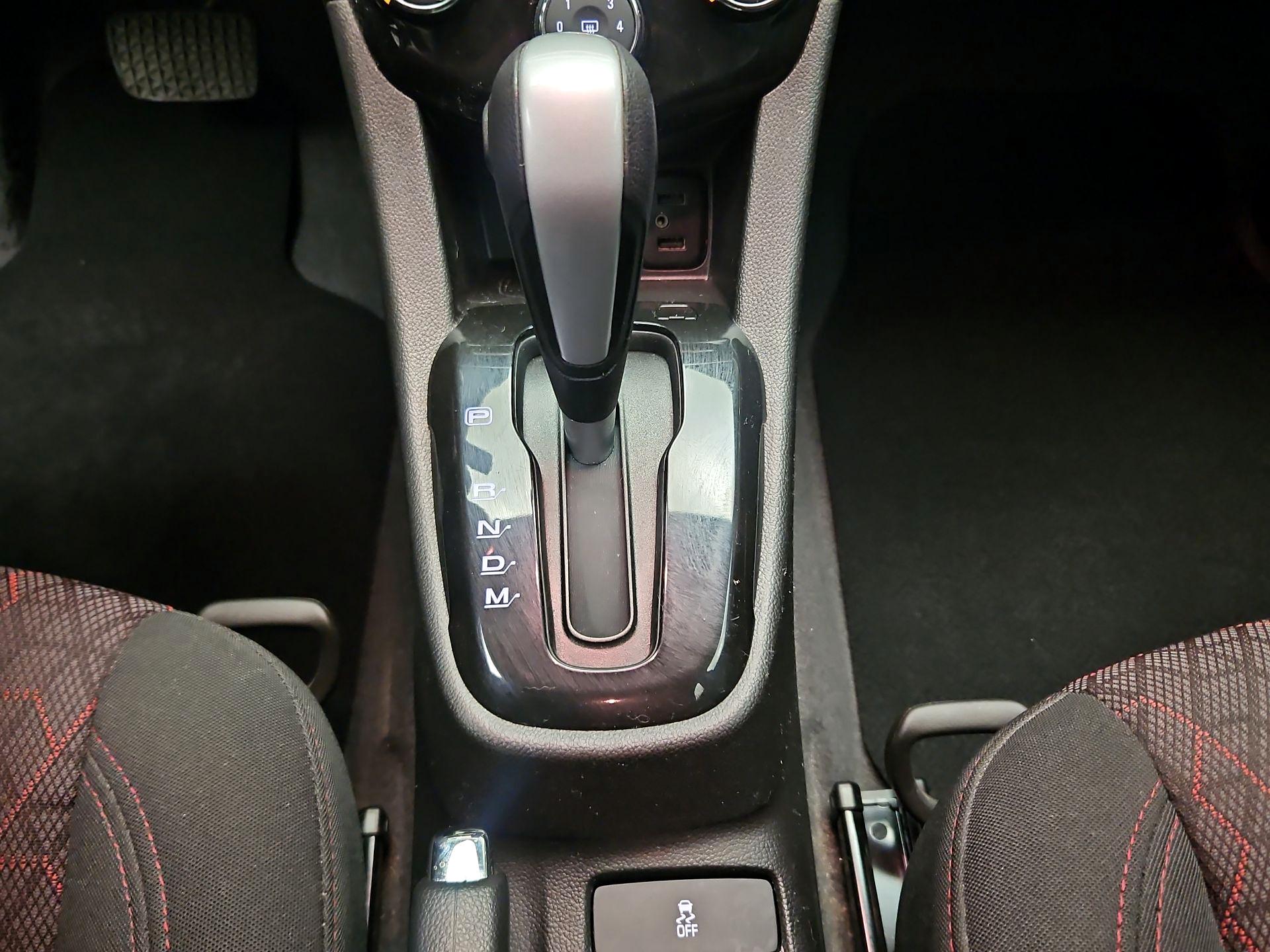 Thumbnail: 2017 Chevrolet Sonic - 17