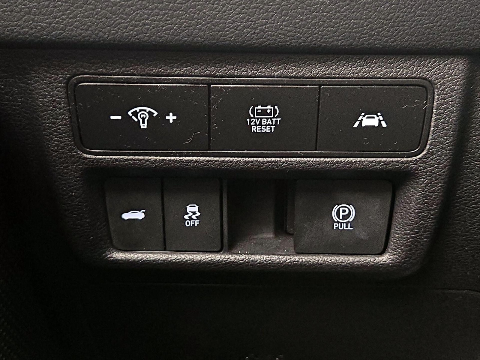 2023 Hyundai Sonata Hybrid Limited - Photo 14