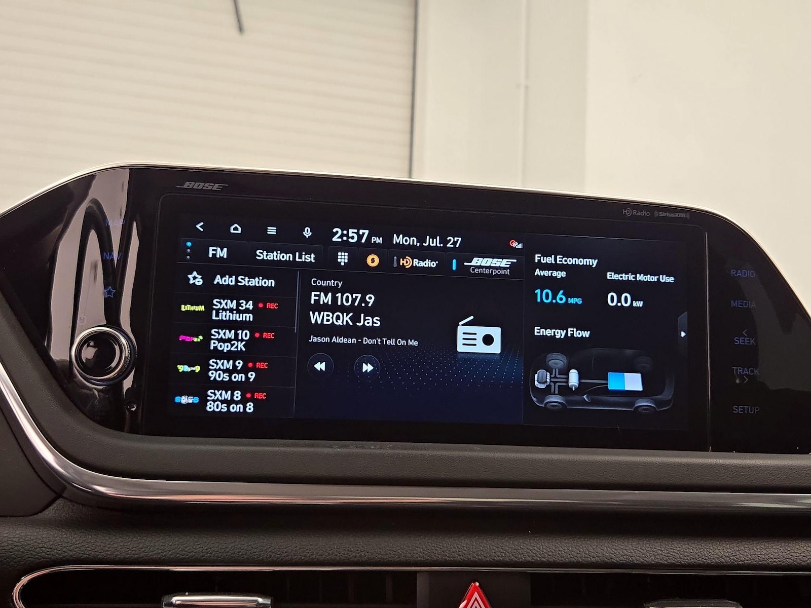 2023 Hyundai Sonata Hybrid Limited - Photo 17