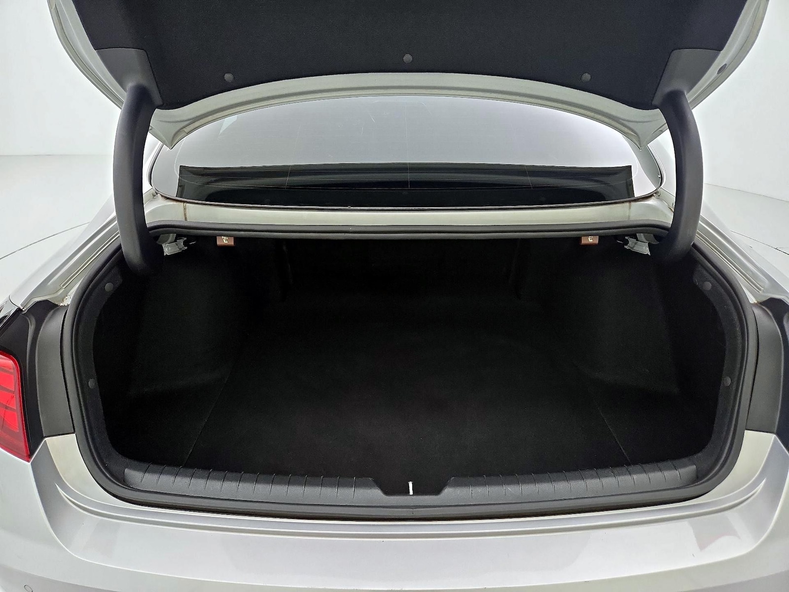 2023 Hyundai Sonata Hybrid Limited - Photo 23