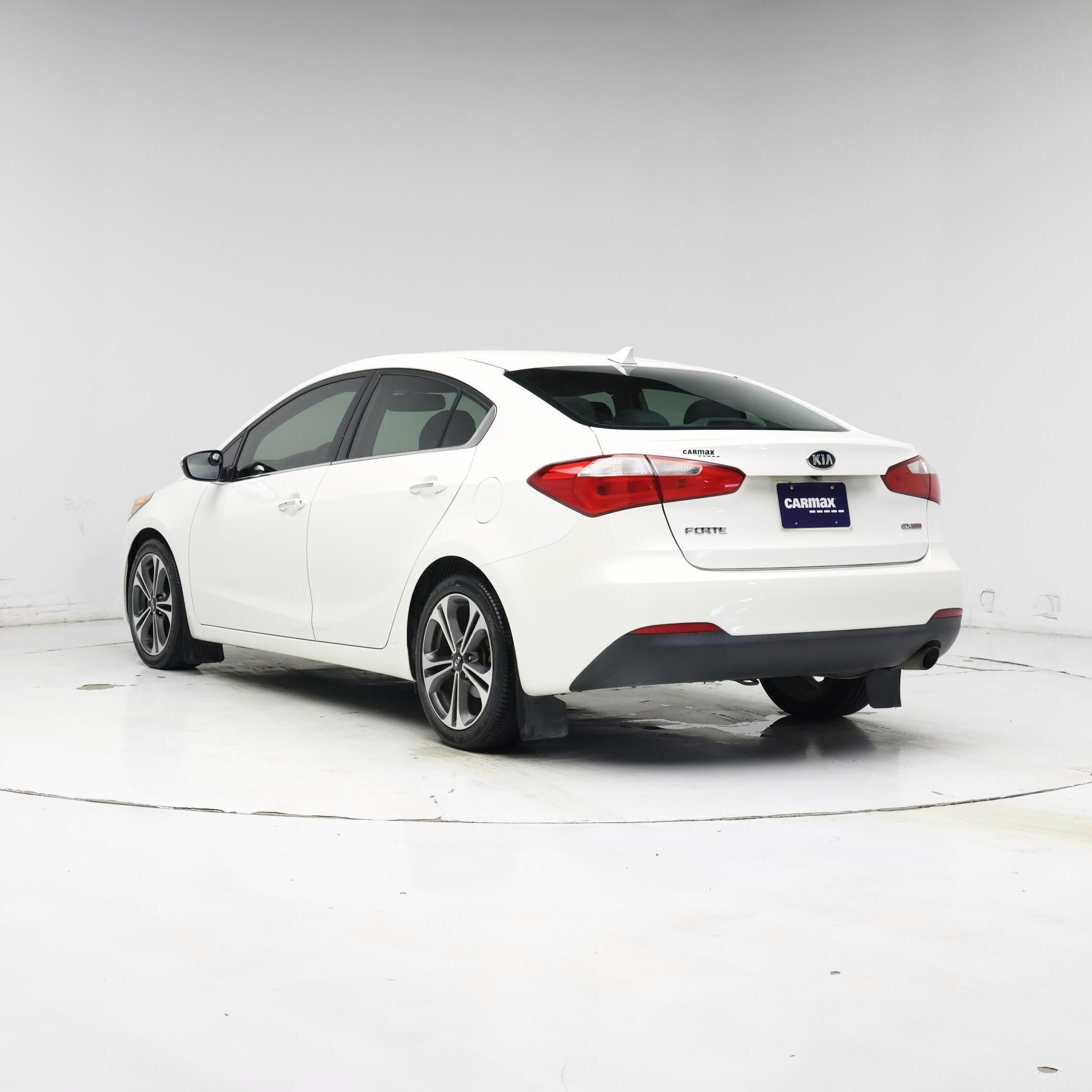 Thumbnail: 2016 Kia Forte - 2