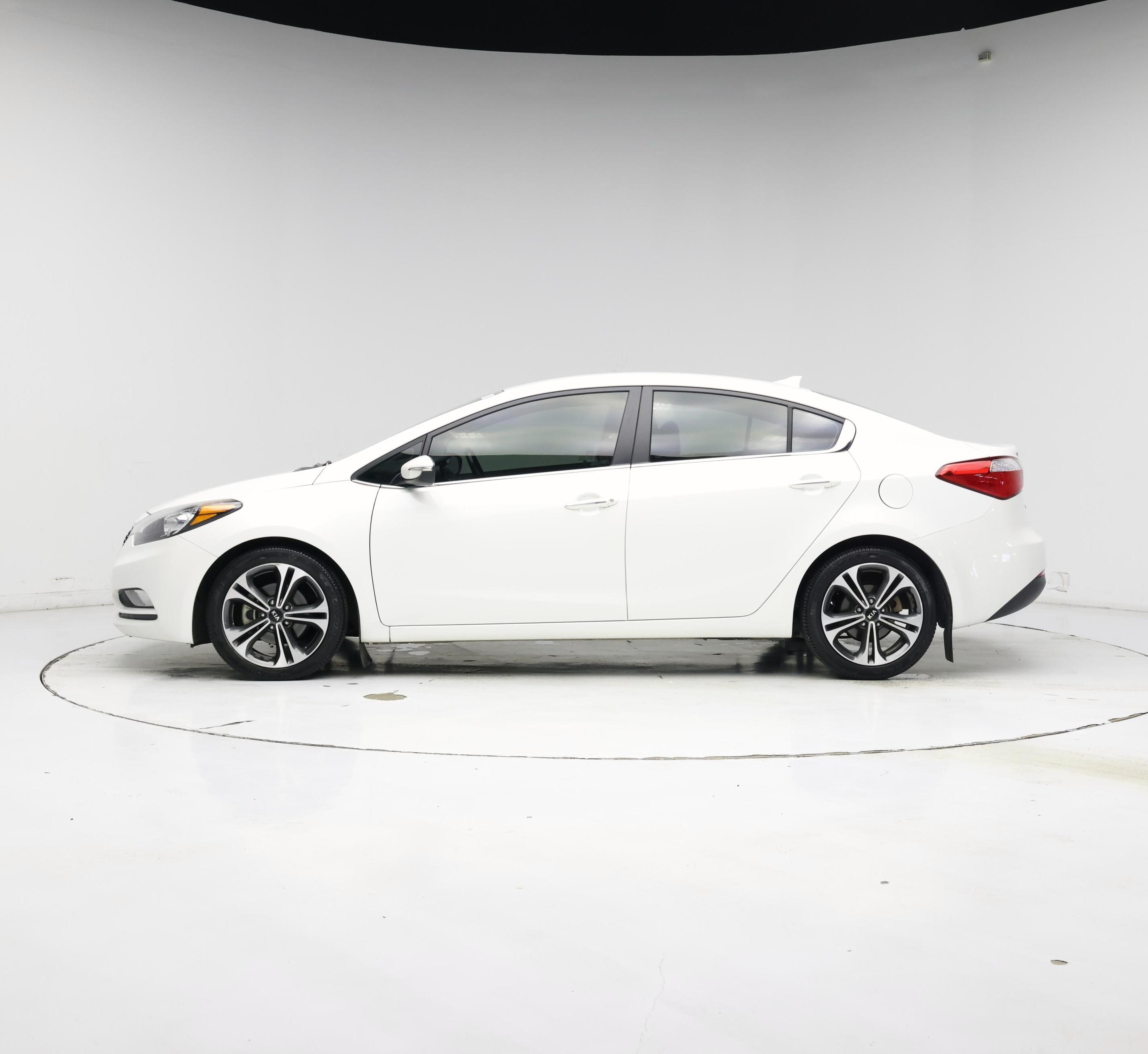 Thumbnail: 2016 Kia Forte - 3