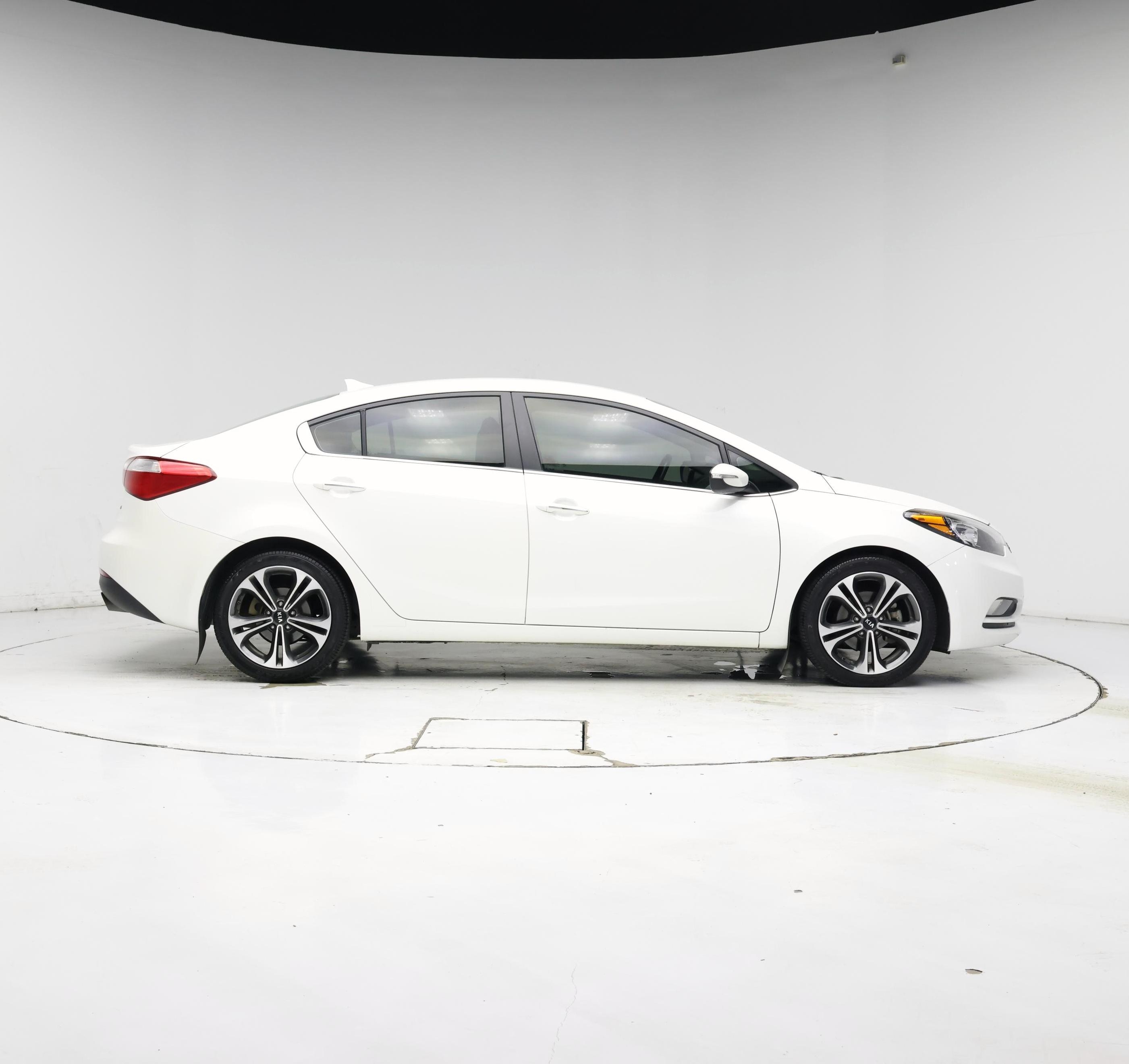 Thumbnail: 2016 Kia Forte - 7