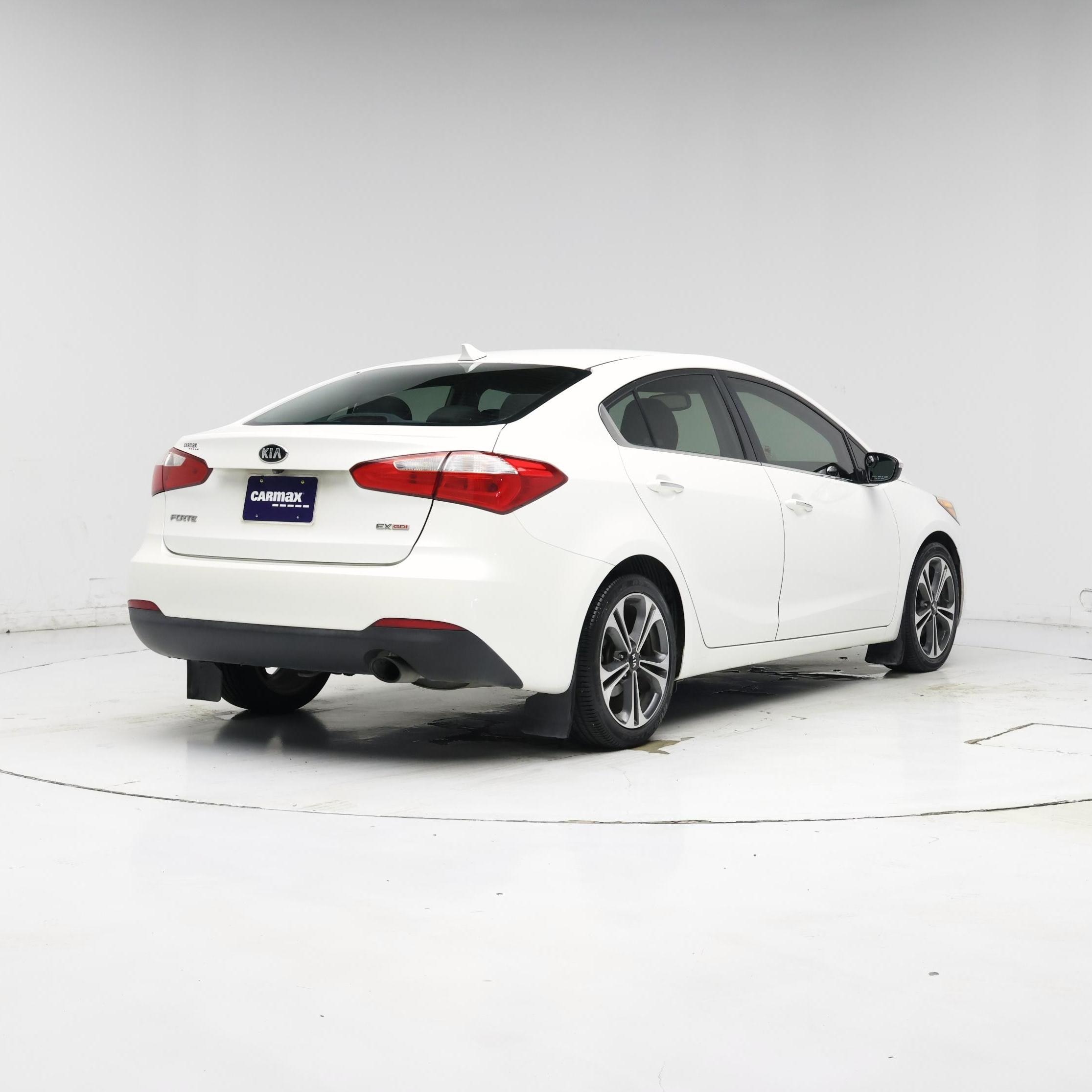 Thumbnail: 2016 Kia Forte - 8