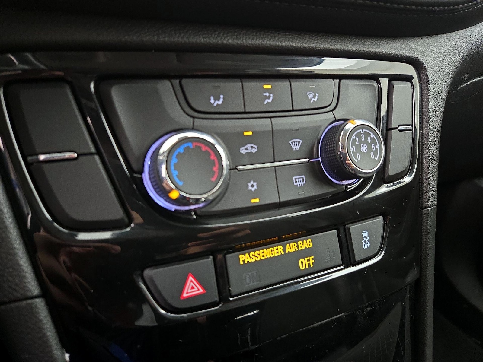 2020 Buick Encore Preferred - Photo 17