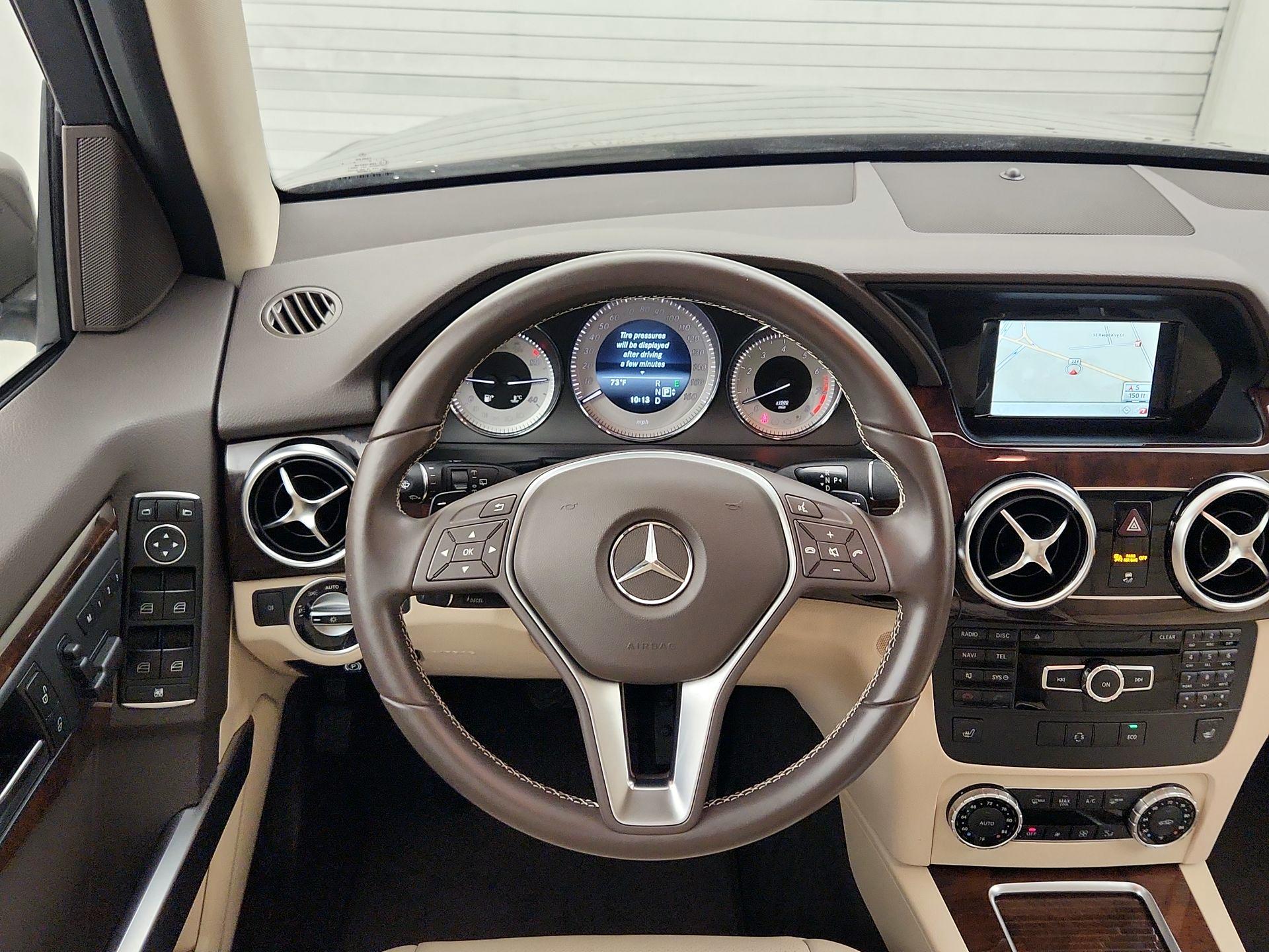 Thumbnail: 2015 Mercedes-Benz GLK - 10