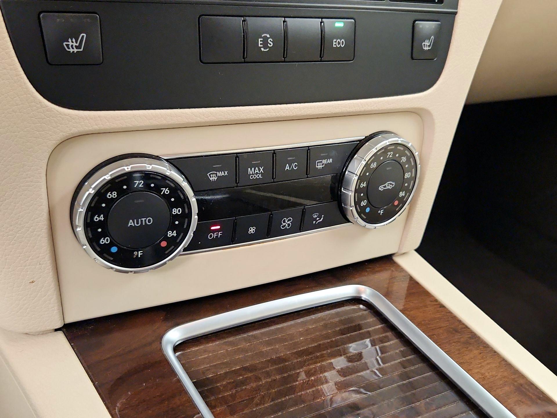 Thumbnail: 2015 Mercedes-Benz GLK - 16
