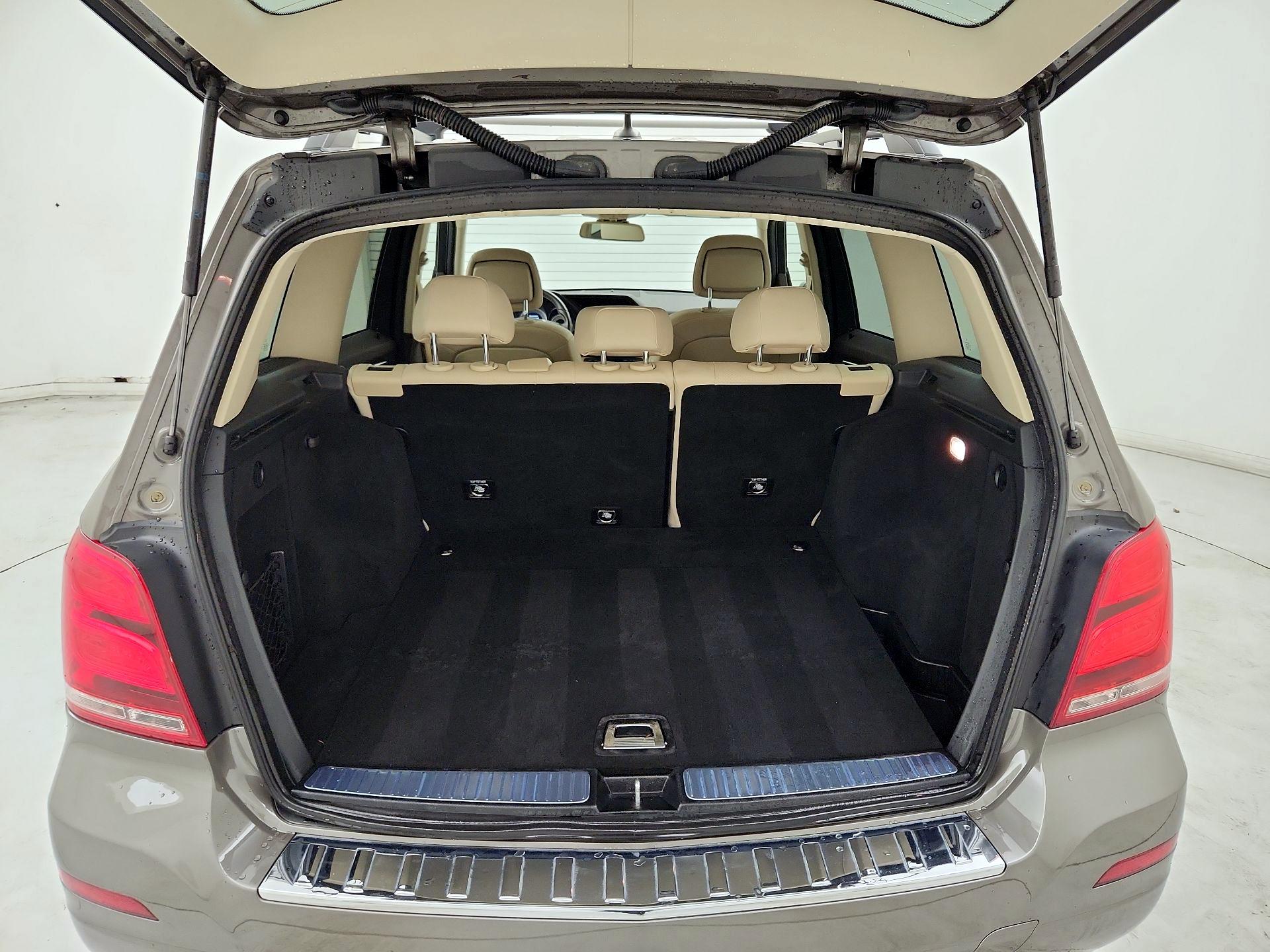 Thumbnail: 2015 Mercedes-Benz GLK - 20