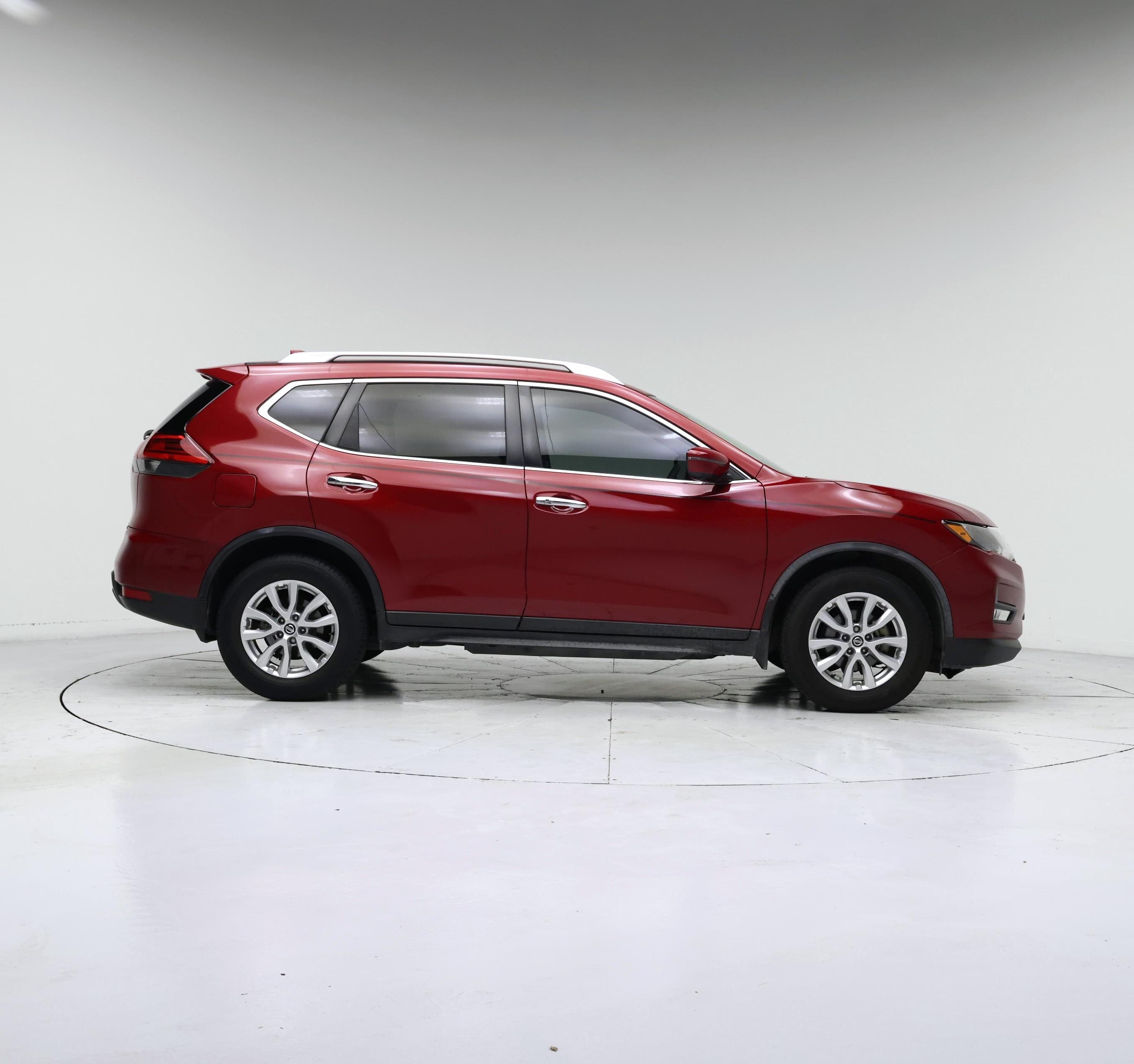 Thumbnail: 2017 Nissan Rogue - 7
