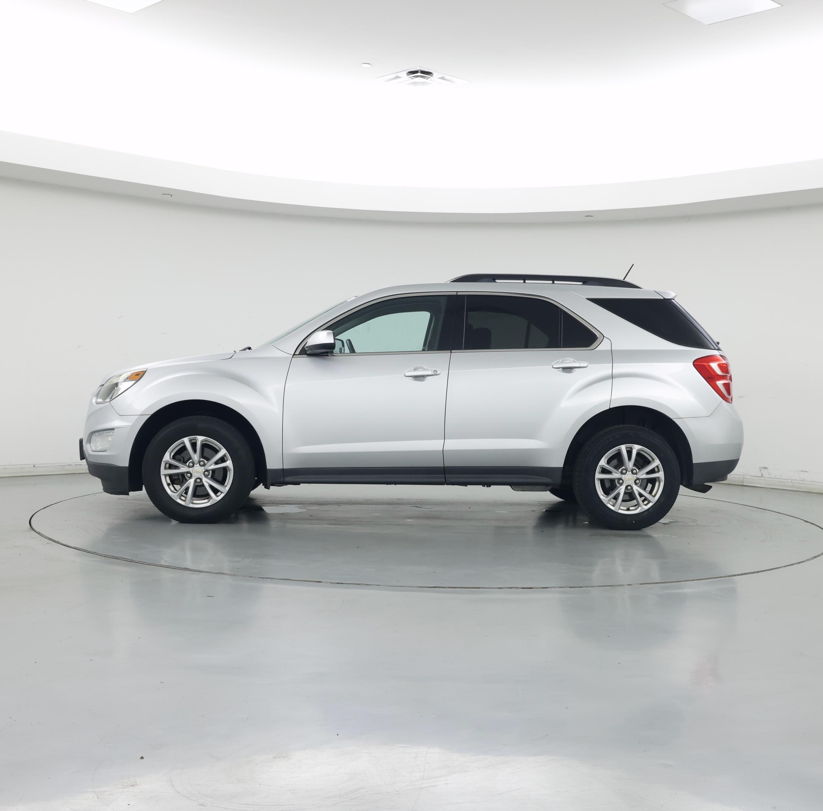 Thumbnail: 2016 Chevrolet Equinox - 3