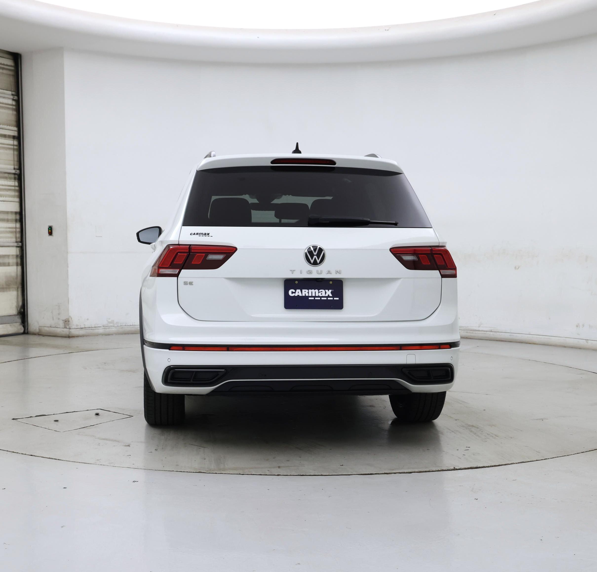 Thumbnail: 2022 Volkswagen Tiguan - 6
