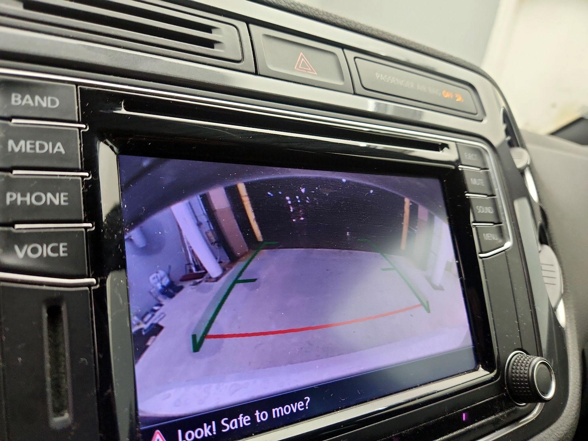 Thumbnail: 2016 Volkswagen Tiguan - 14