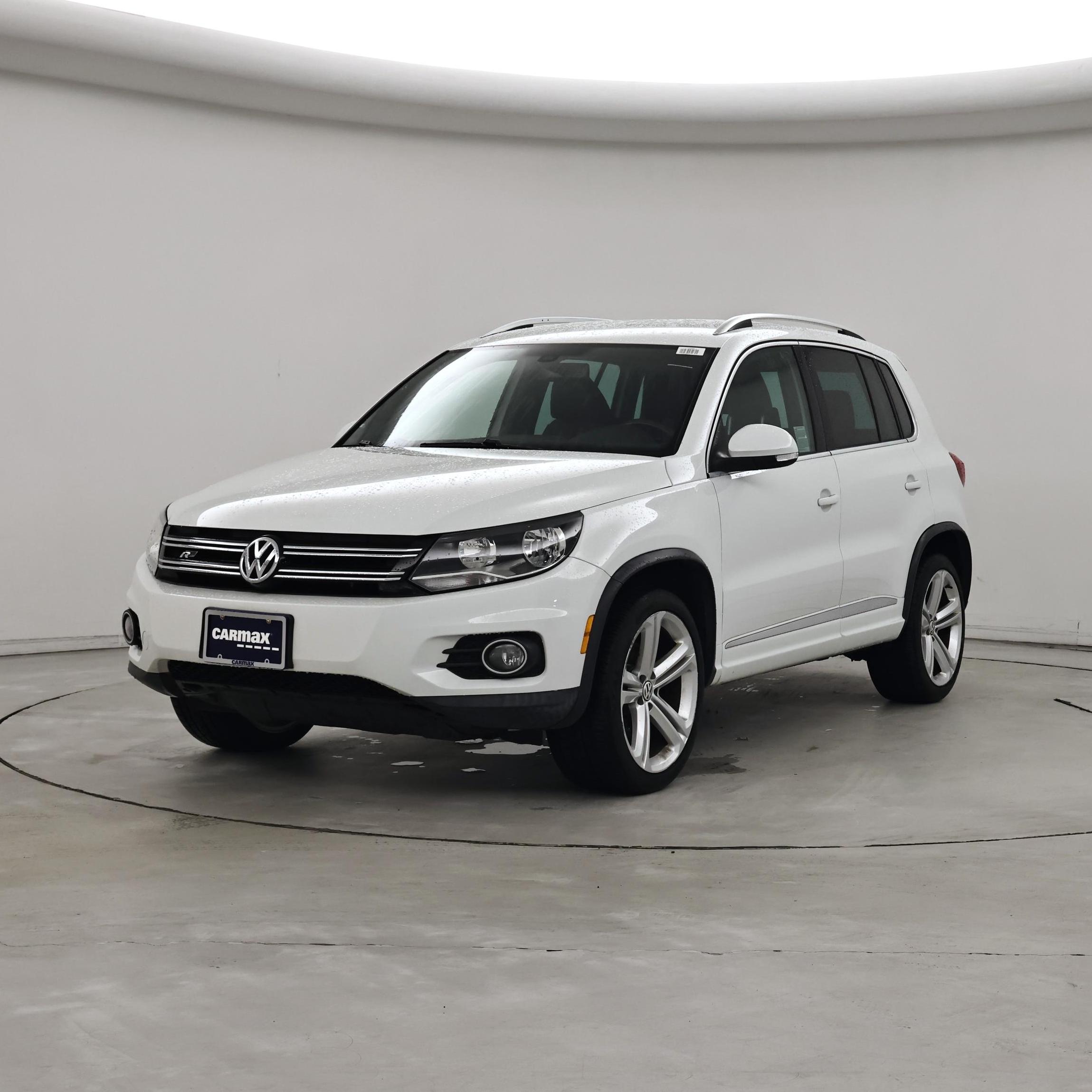 Thumbnail: 2016 Volkswagen Tiguan - 4