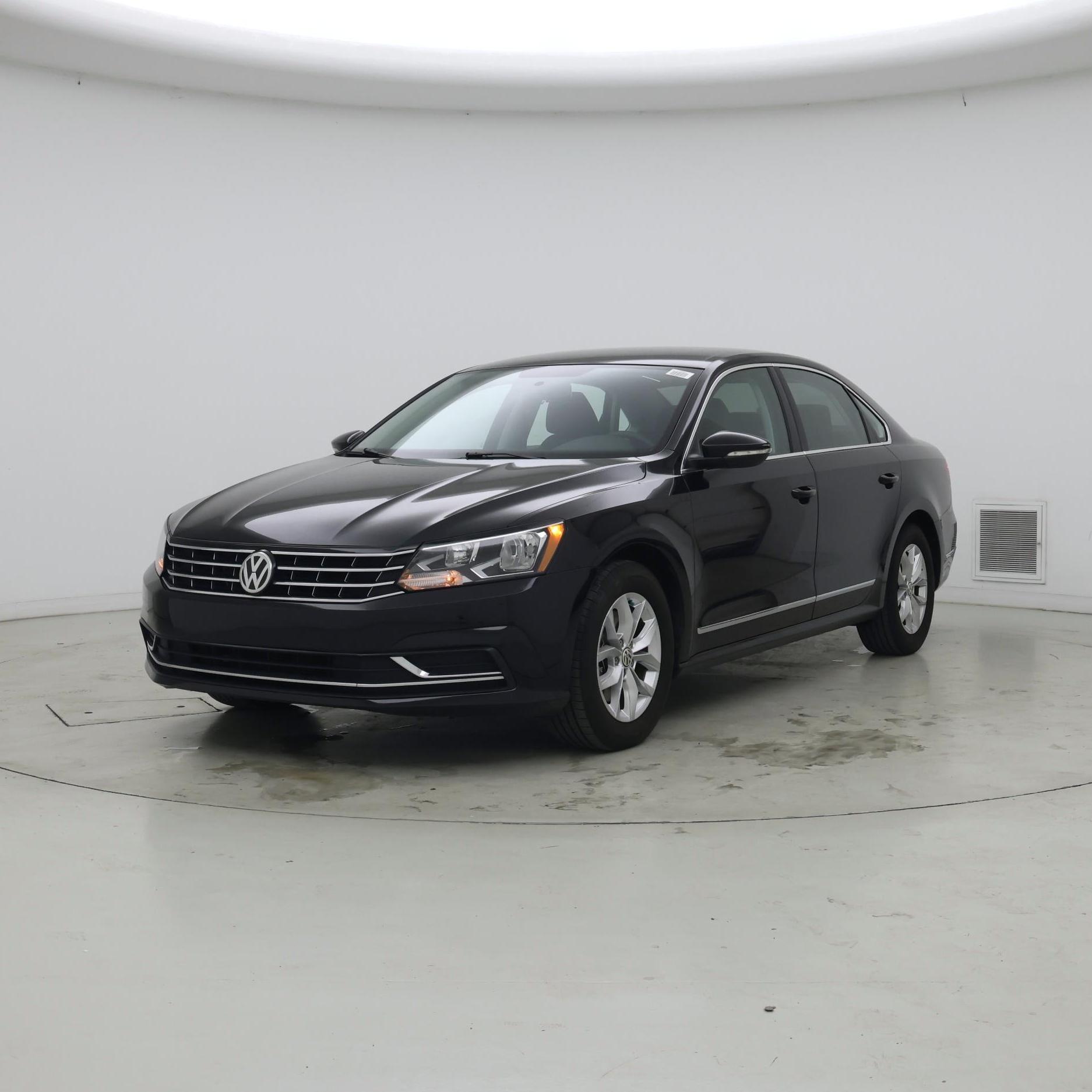 Thumbnail: 2017 Volkswagen Passat - 4
