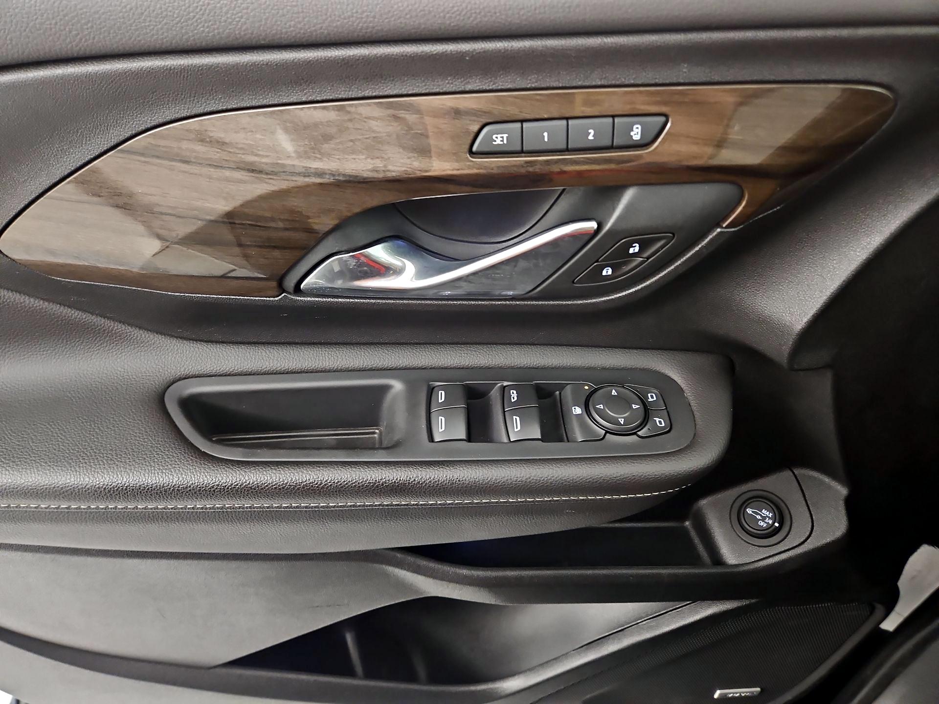 Thumbnail: 2020 GMC Terrain - 10