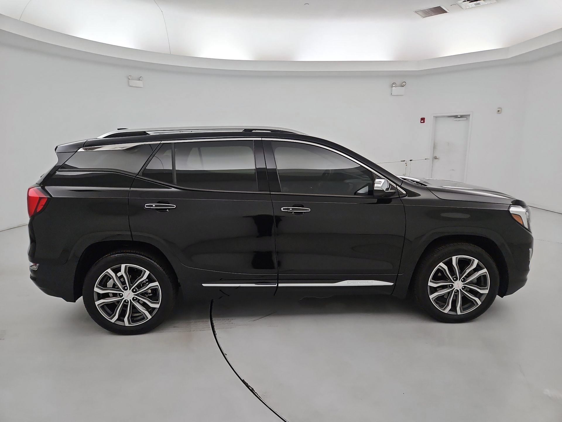 Thumbnail: 2020 GMC Terrain - 4