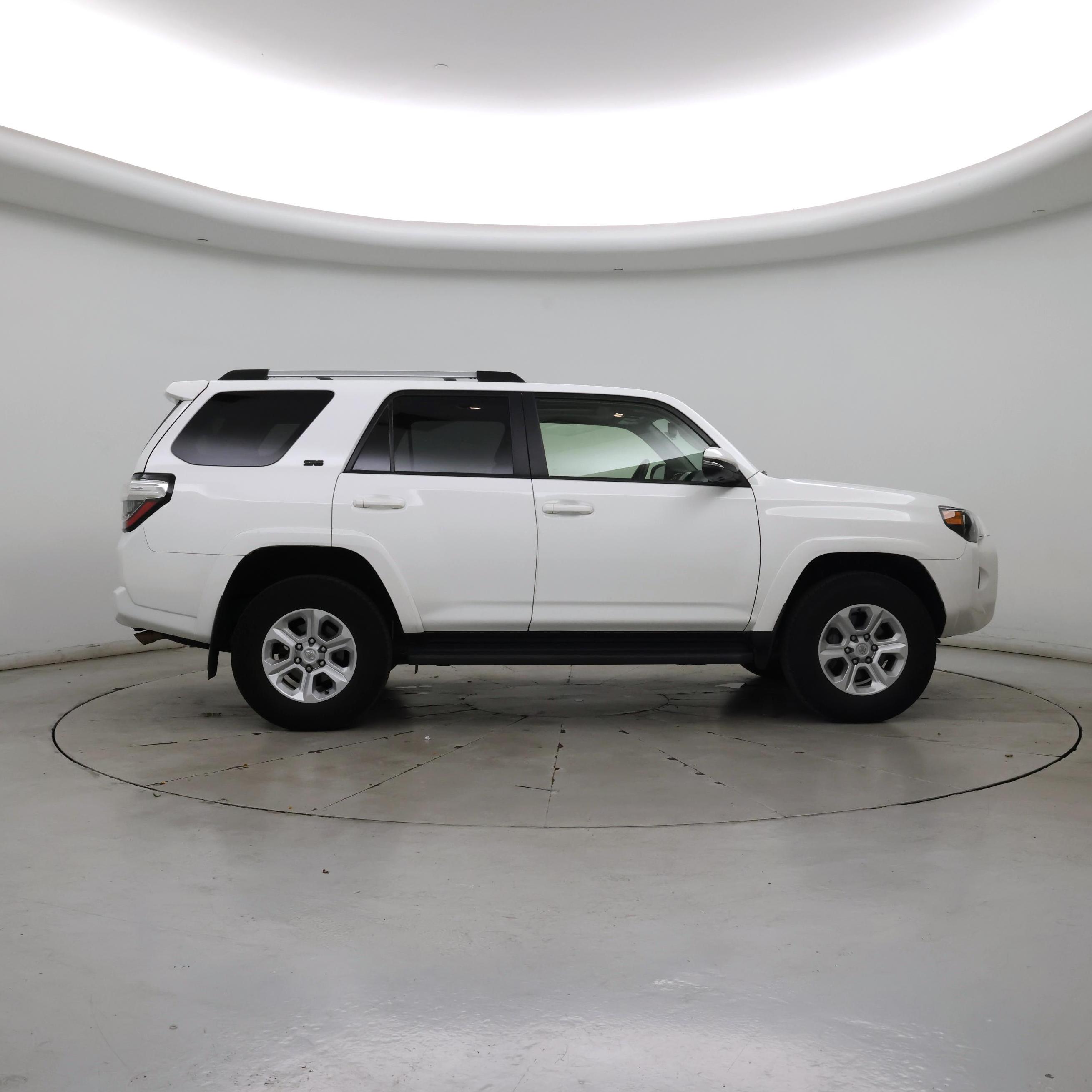 Thumbnail: 2024 Toyota 4Runner - 7