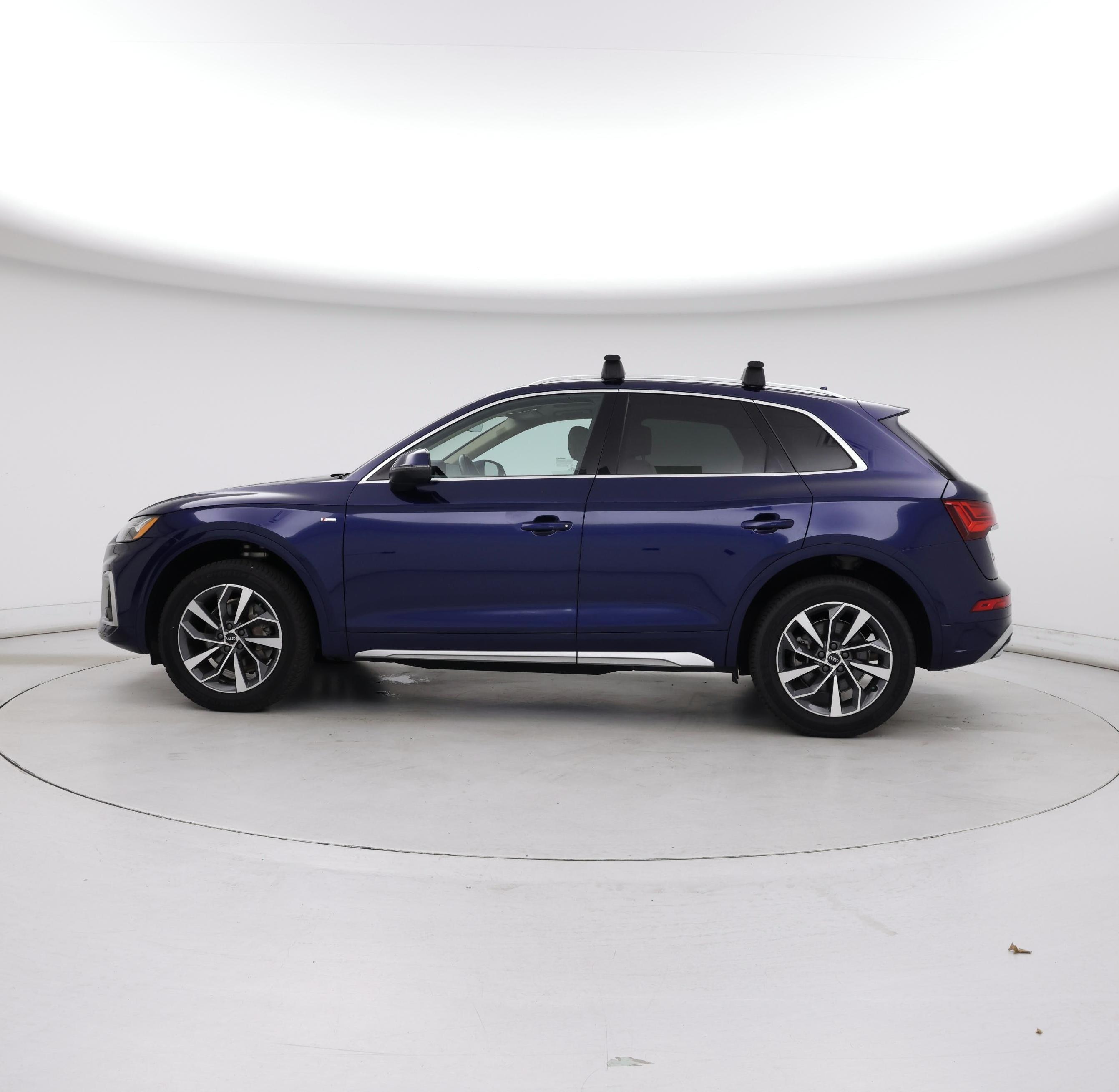 Thumbnail: 2022 Audi Q5 - 3