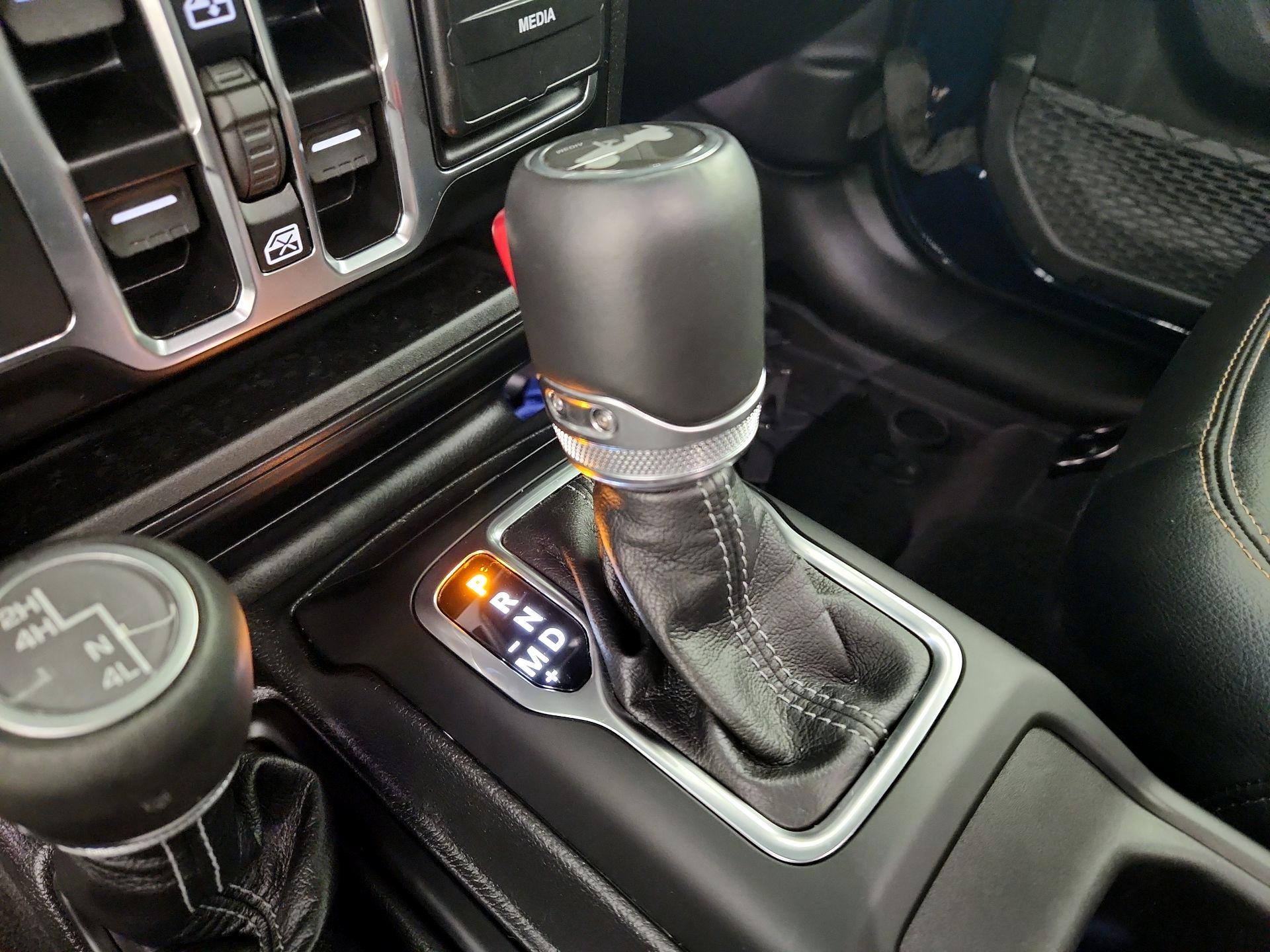 Thumbnail: 2025 Jeep Wrangler - 16