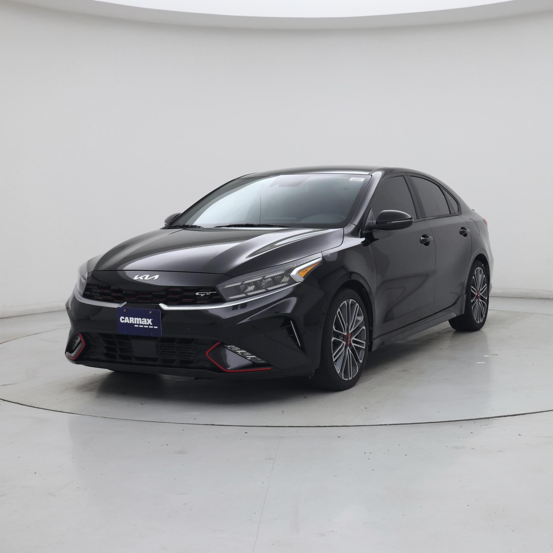 Thumbnail: 2023 Kia Forte - 4