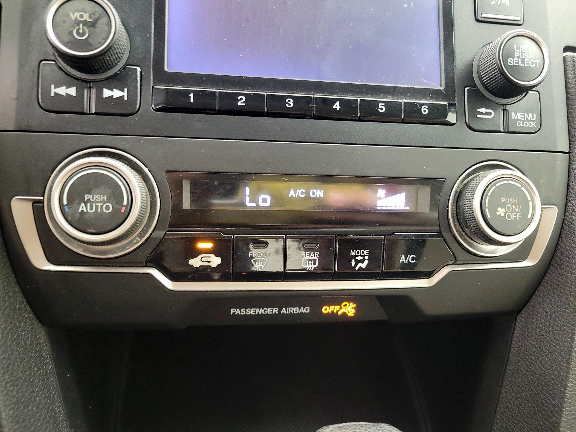 Thumbnail: 2016 Honda Civic - 16