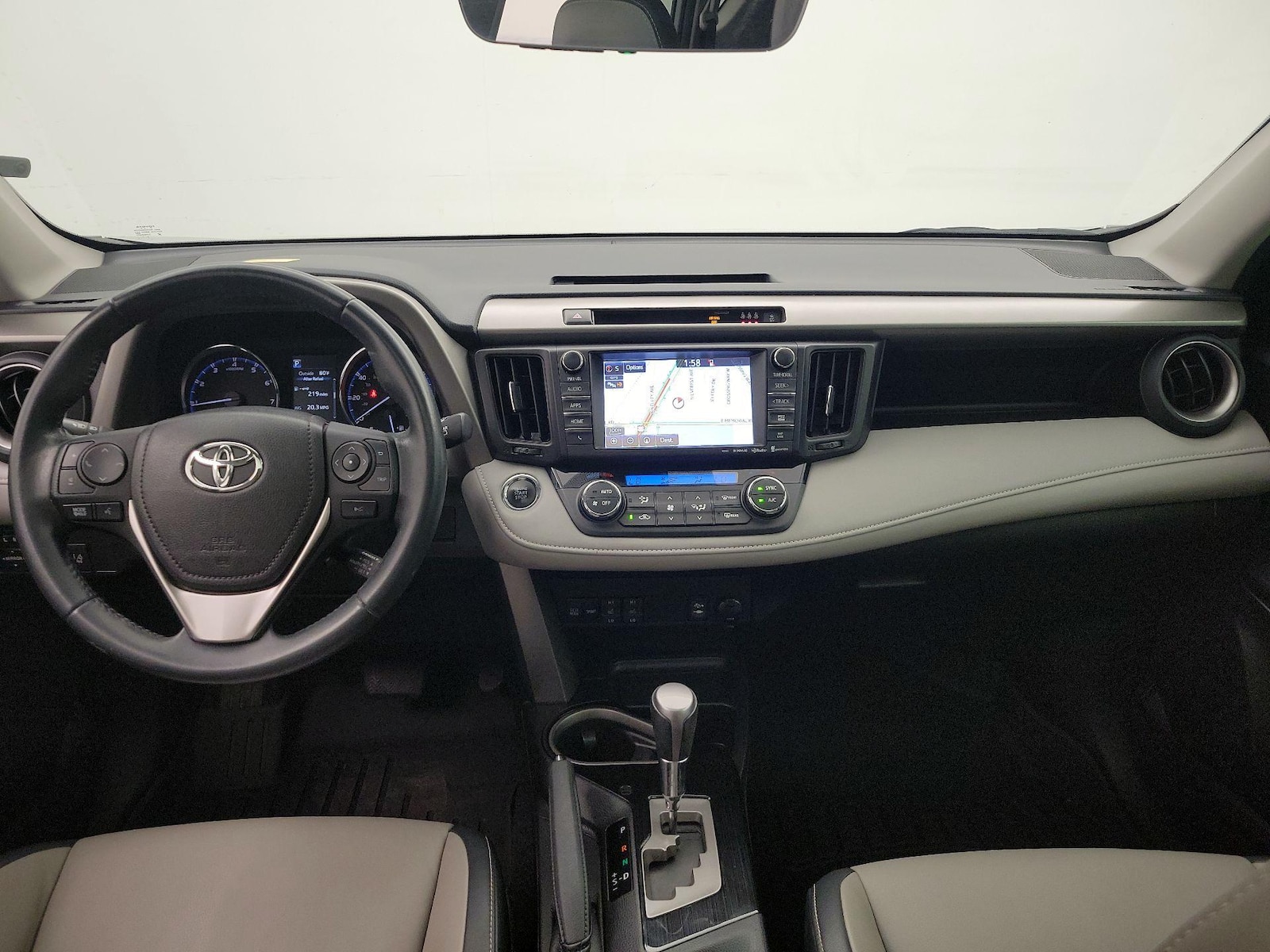 2017 Toyota RAV4 Limited - Photo 10