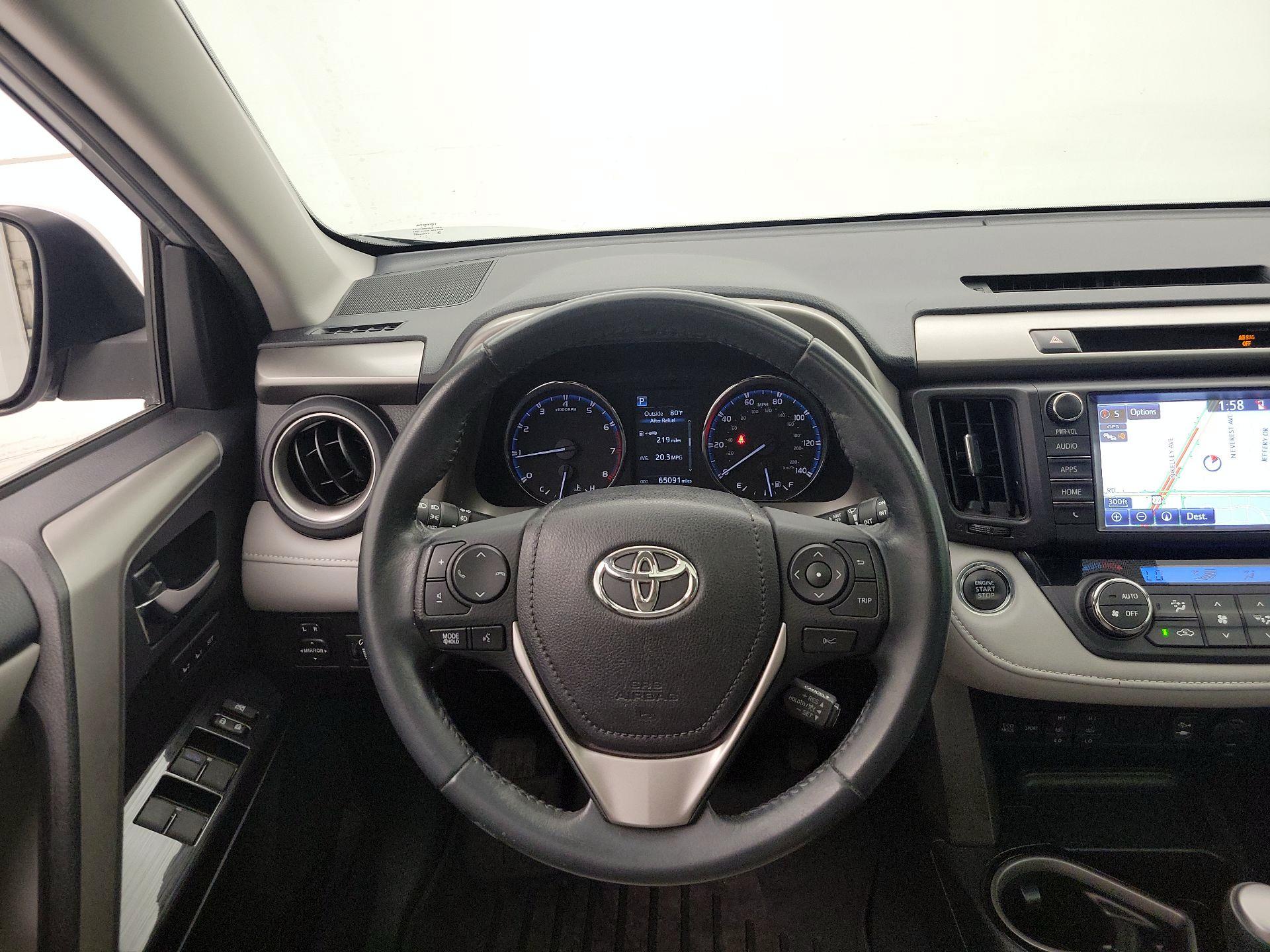 Thumbnail: 2017 Toyota RAV4 - 10