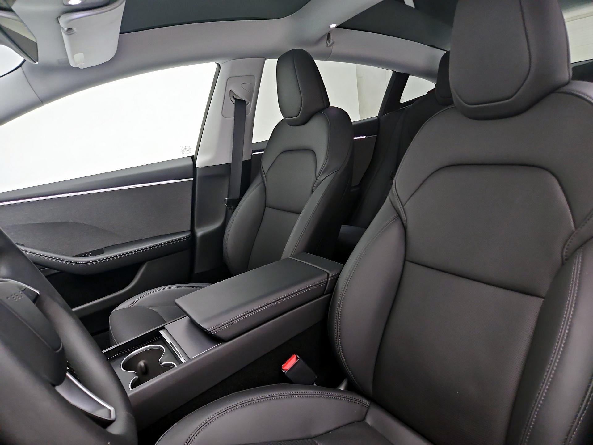Thumbnail: 2024 Tesla Model 3 - 11