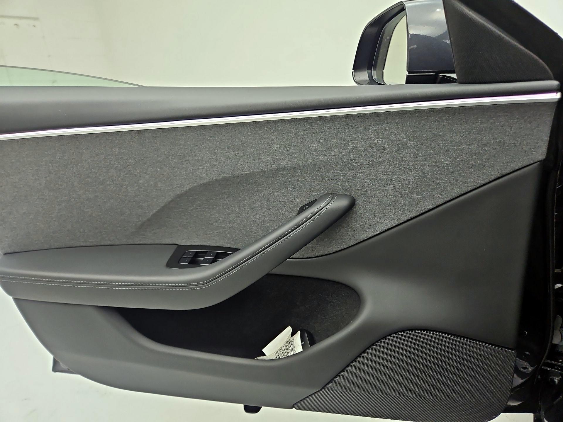 Thumbnail: 2024 Tesla Model 3 - 12