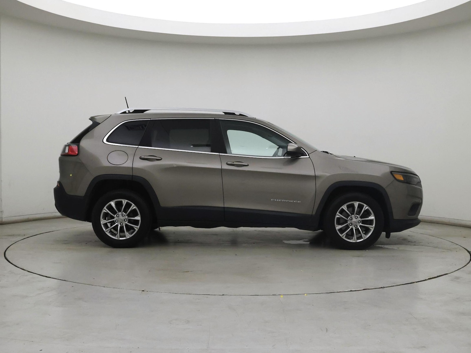 2019 Jeep Cherokee Latitude Plus - Photo 8