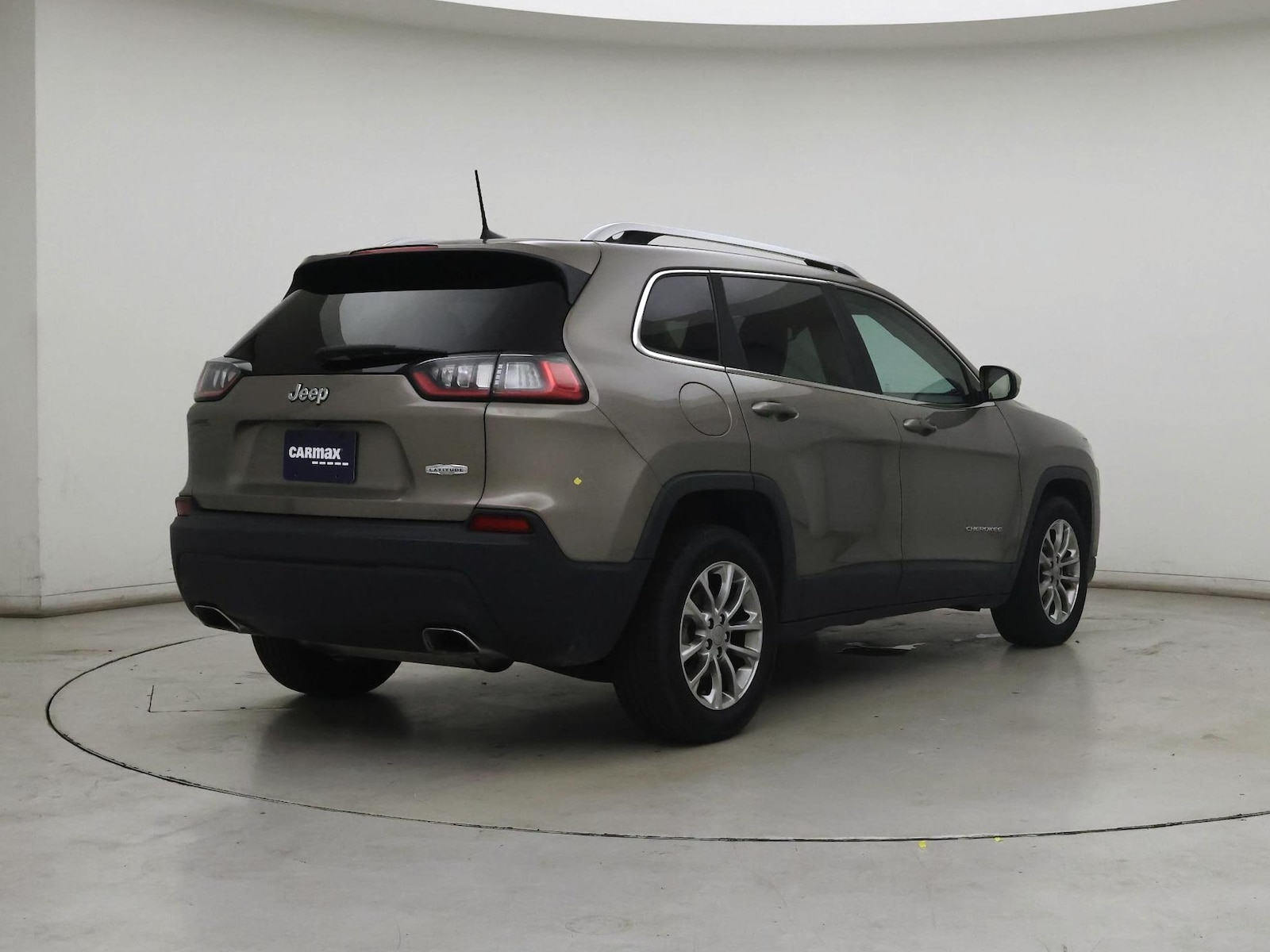 2019 Jeep Cherokee Latitude Plus - Photo 9