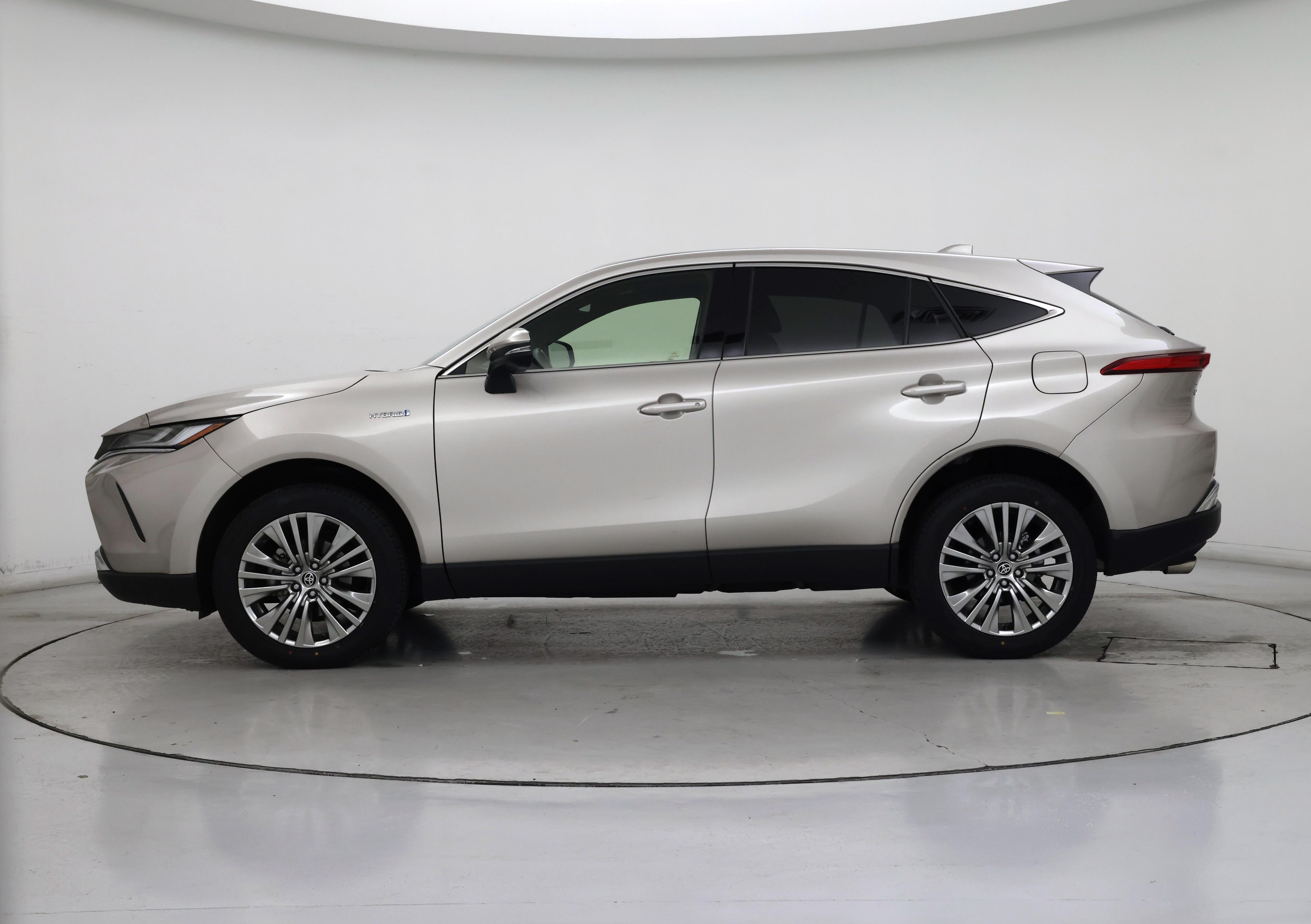Thumbnail: 2021 Toyota Venza - 3