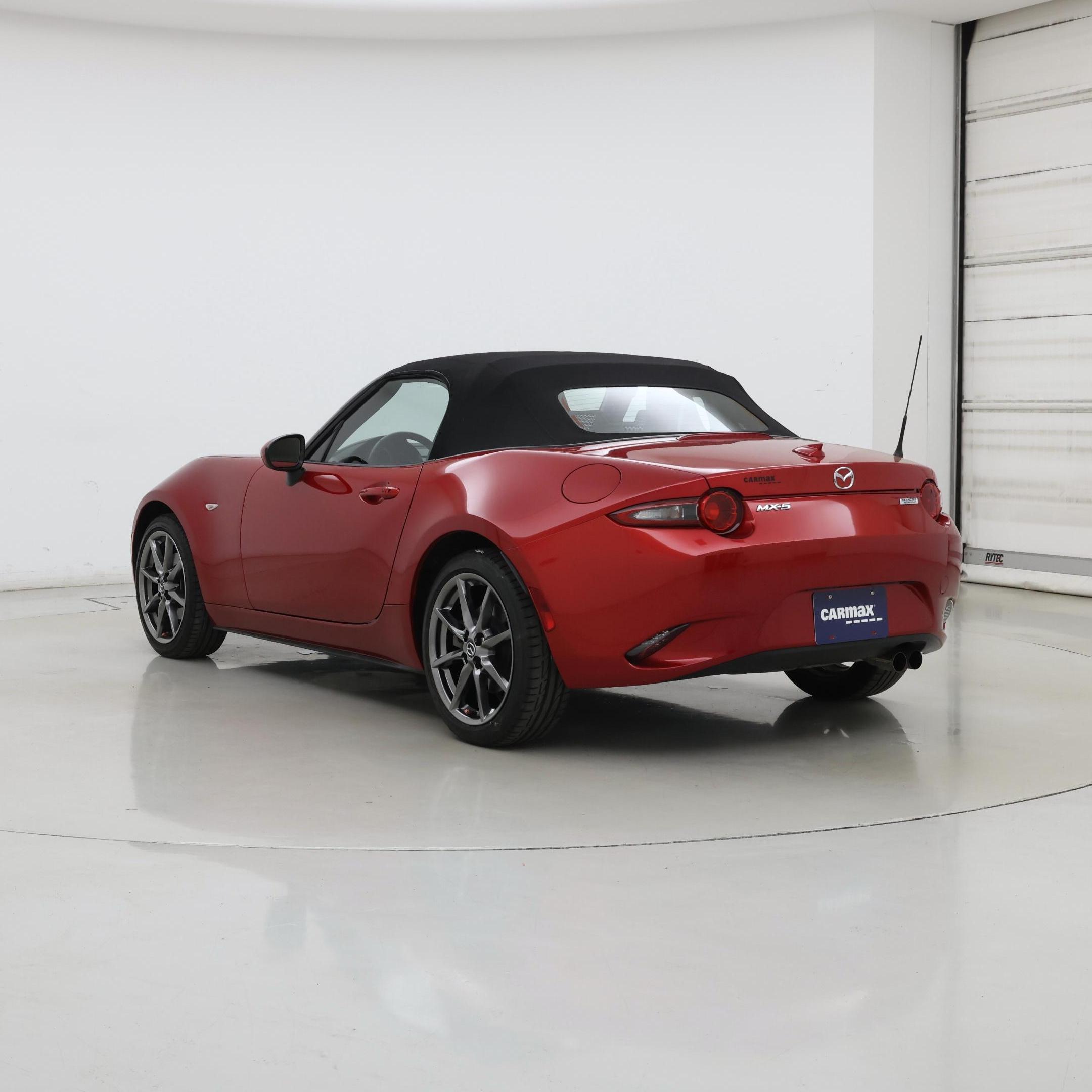 Thumbnail: 2016 Mazda MX-5 Miata - 2