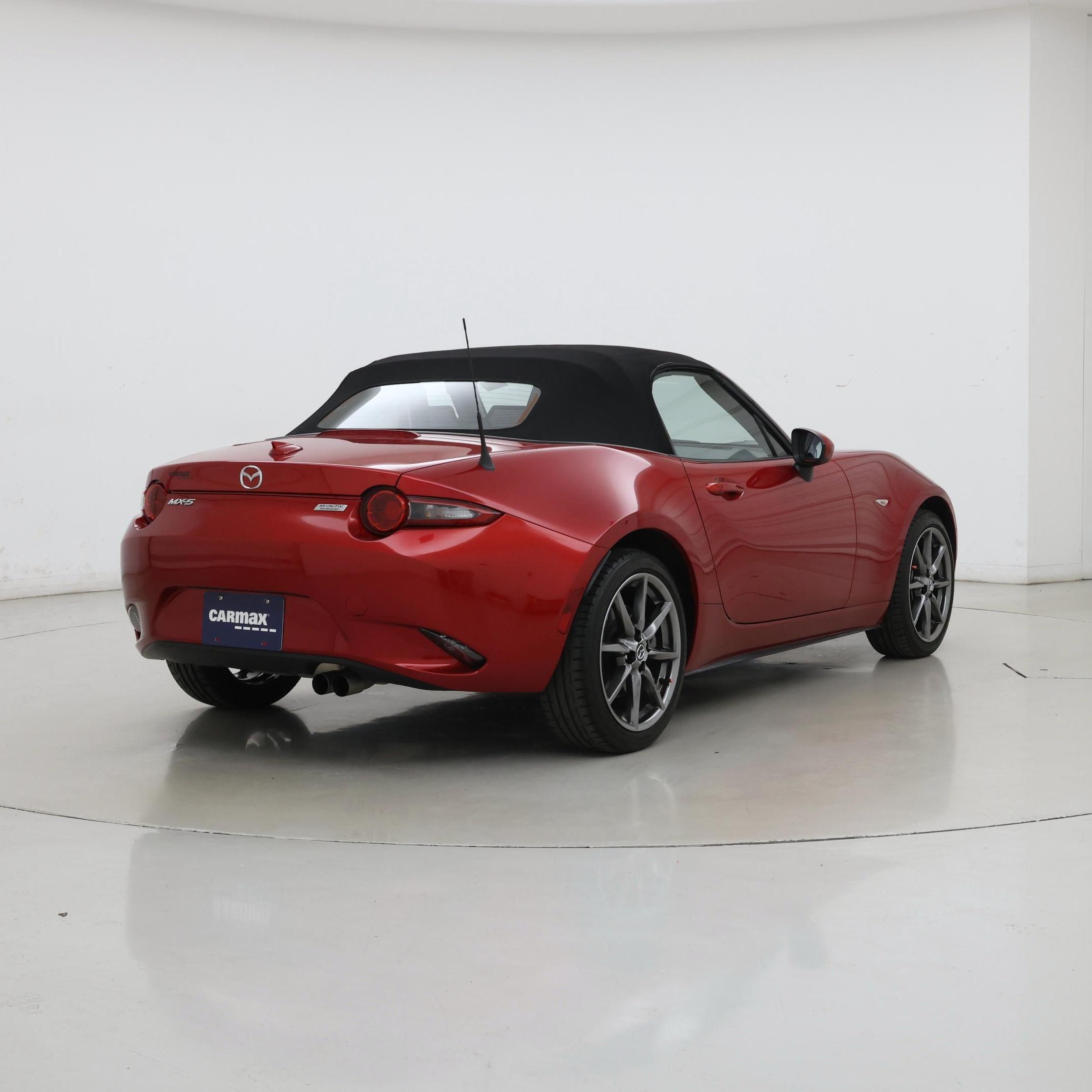Thumbnail: 2016 Mazda MX-5 Miata - 8